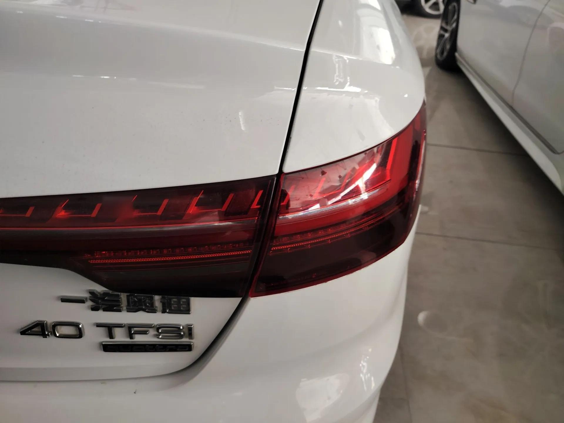 Audi A4L 2020 40 TFSI quattro Luxury Dynamic Model — миниатюра 7