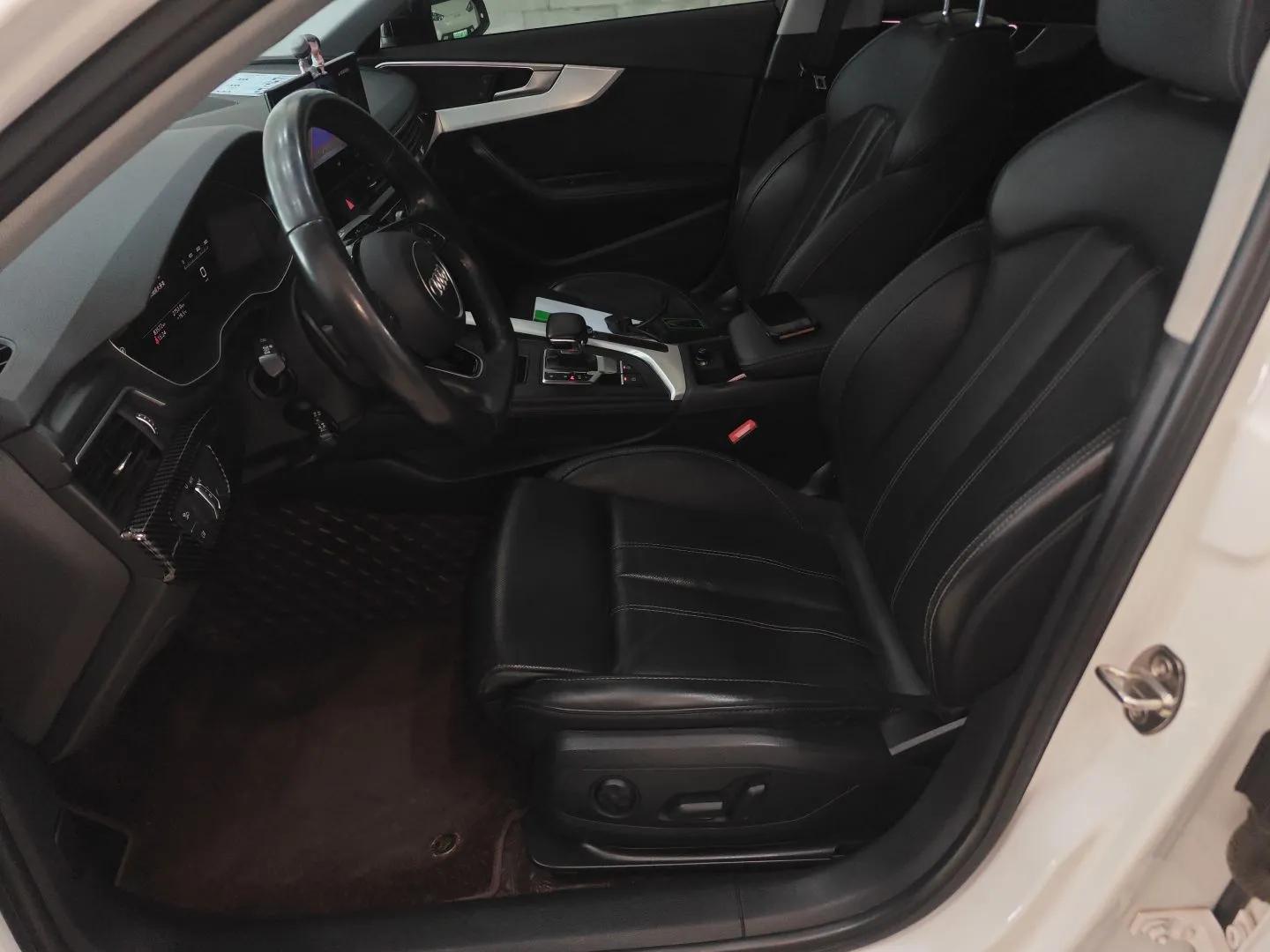 Audi A4L 2022 40 TFSI Luxury Dynamic Model — миниатюра 17