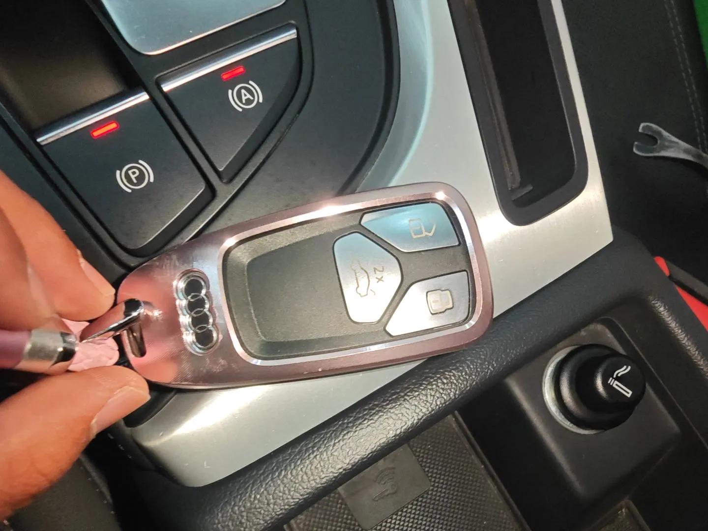 Audi A4L 2022 40 TFSI Luxury Dynamic Model — миниатюра 22