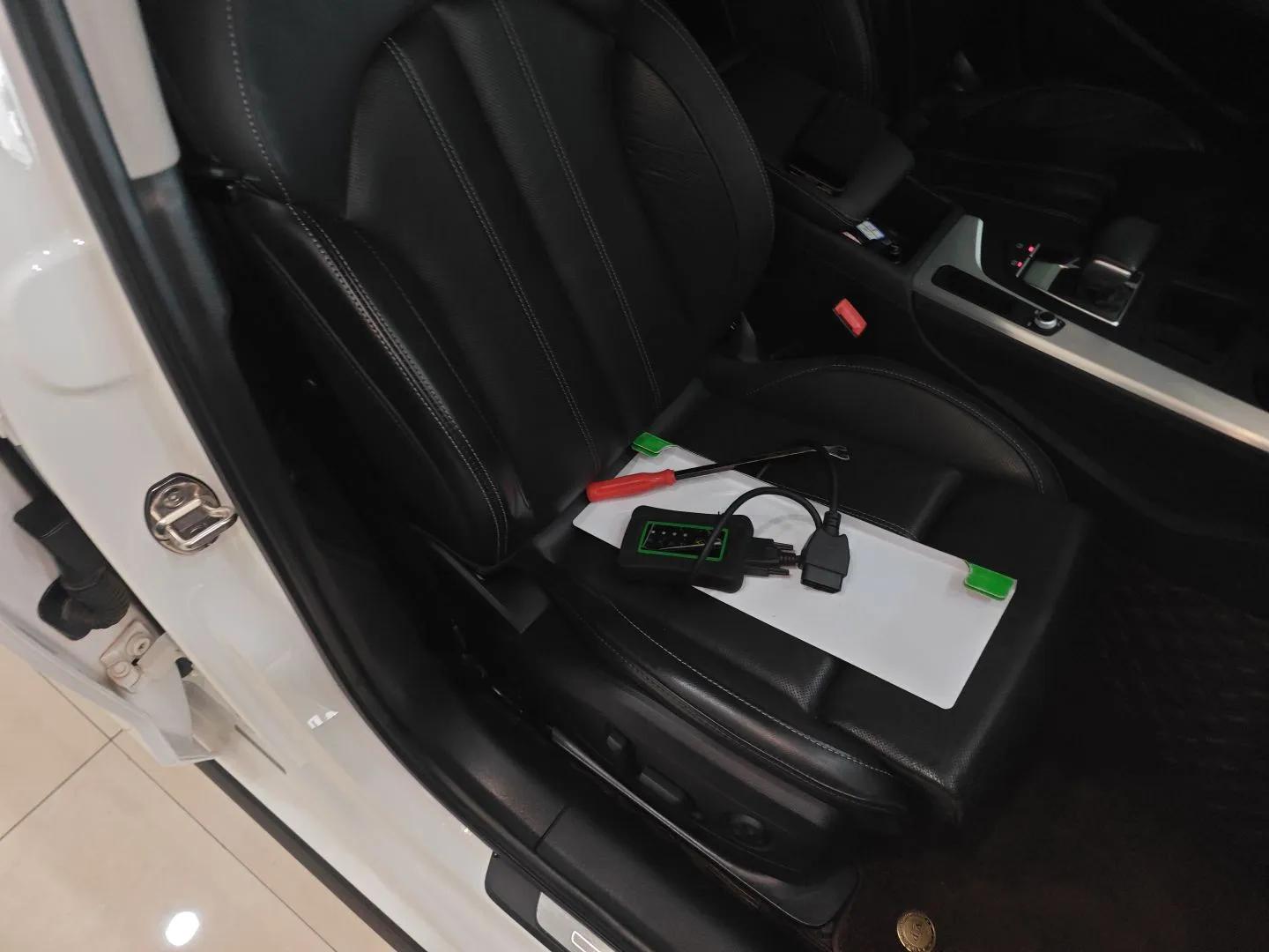 Audi A4L 2022 40 TFSI Luxury Dynamic Model — миниатюра 23