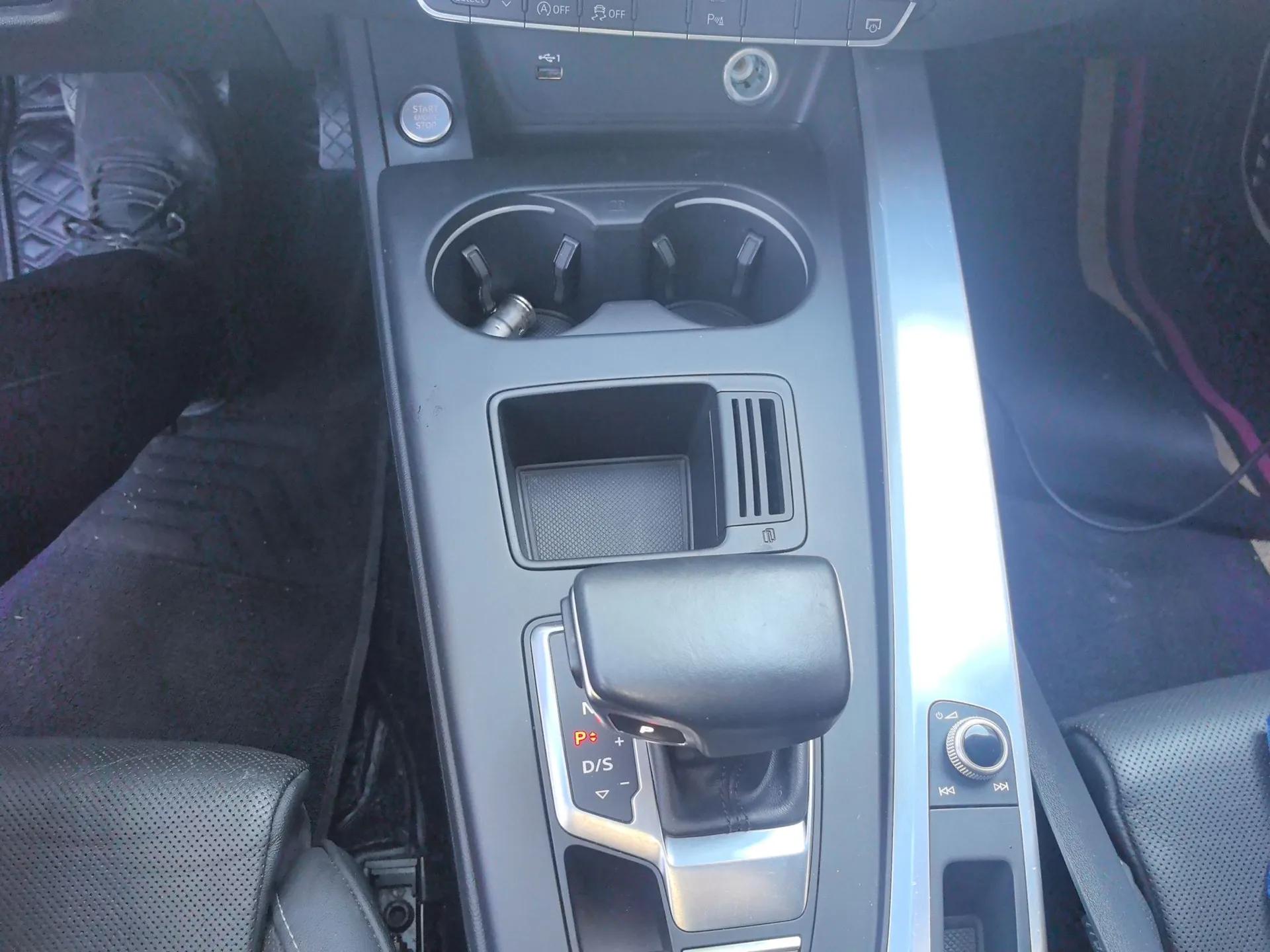 Audi A4L 2020 40 TFSI Fashion Dynamic Model — миниатюра 17