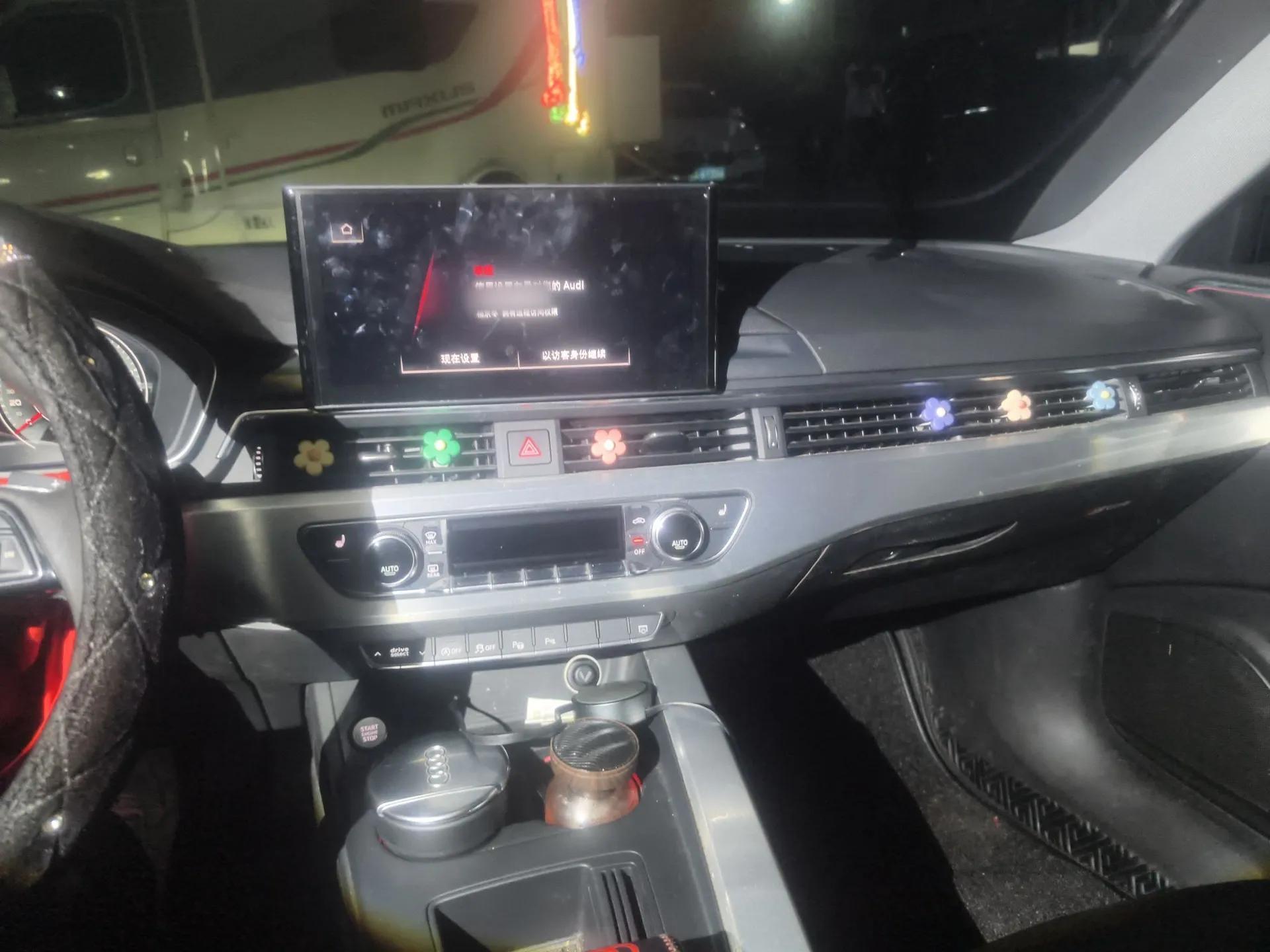 Audi A4L 2020 40 TFSI Luxury Dynamic Model — миниатюра 12