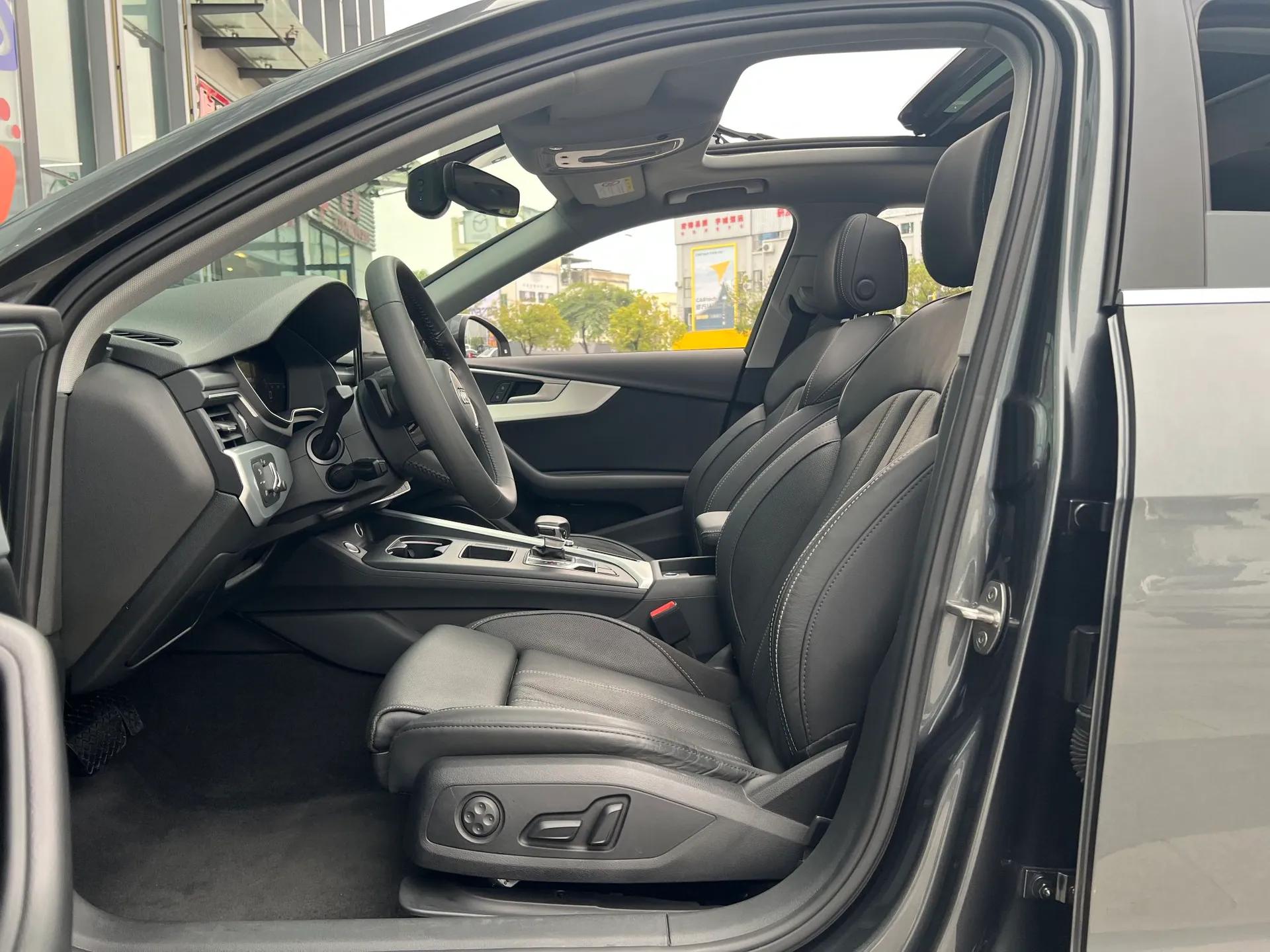 Audi A4L 2020 40 TFSI Luxury Dynamic Model — миниатюра 22