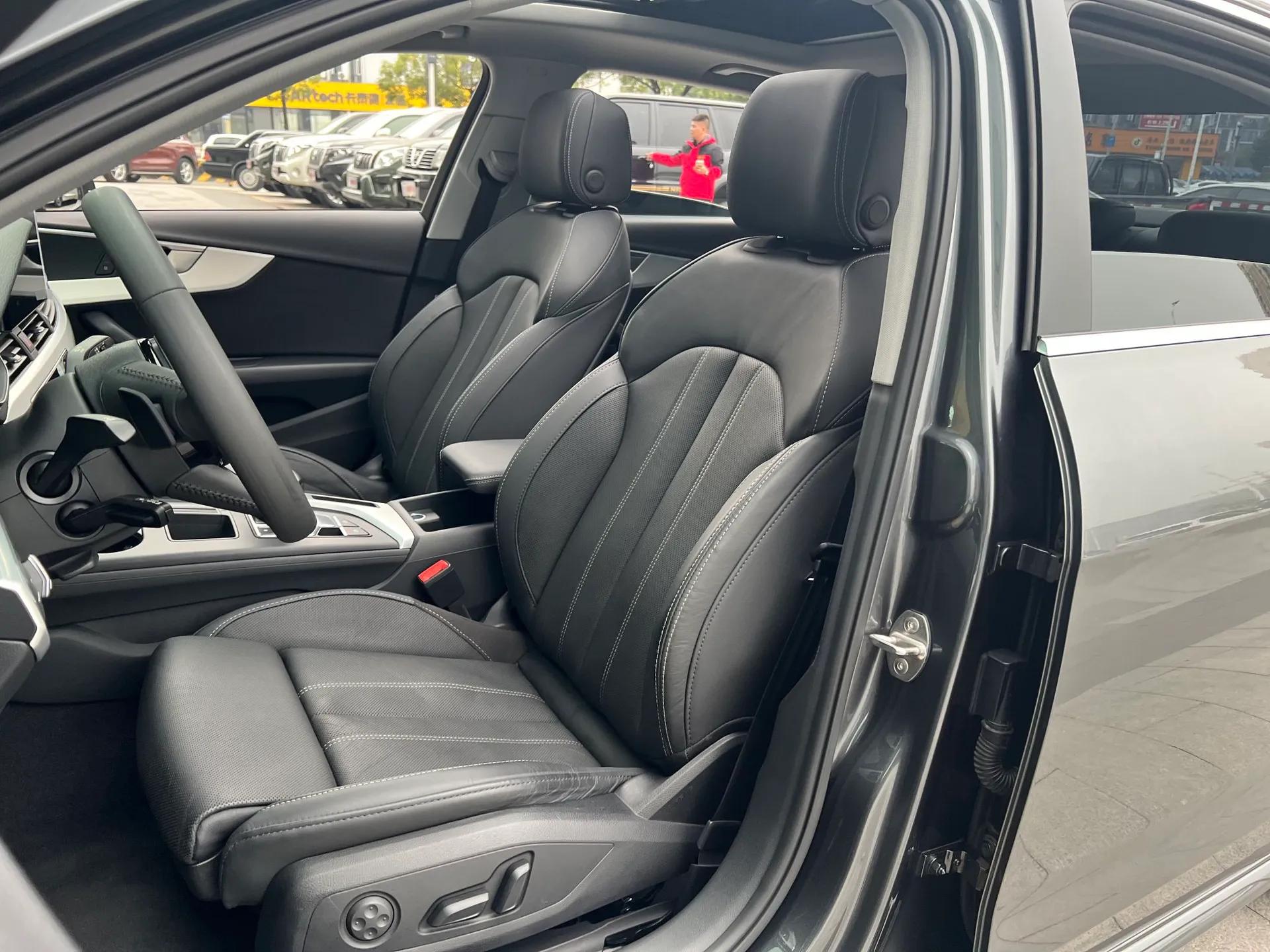 Audi A4L 2020 40 TFSI Luxury Dynamic Model — миниатюра 23