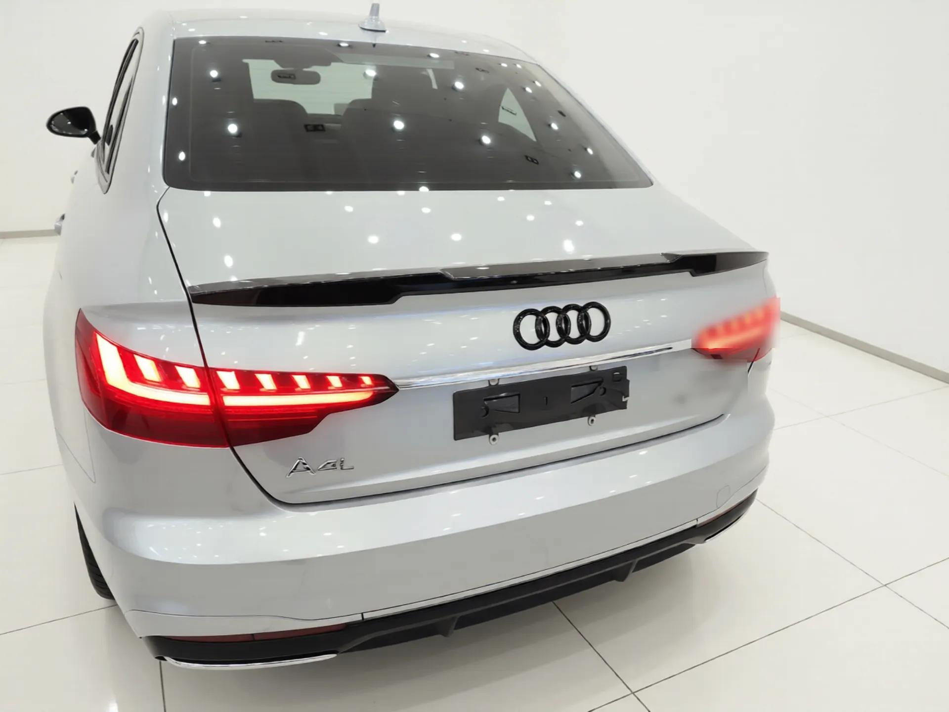 Audi A4L 2022 40 TFSI Fashion Dynamic Model — миниатюра 3