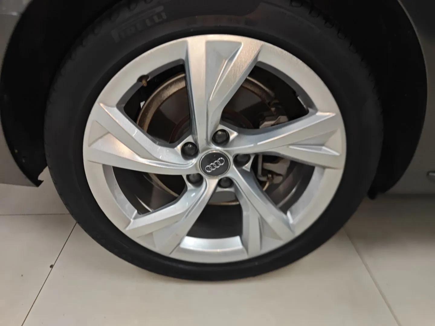Audi A4L 2020 40 TFSI Luxury Prestige Edition — миниатюра 10