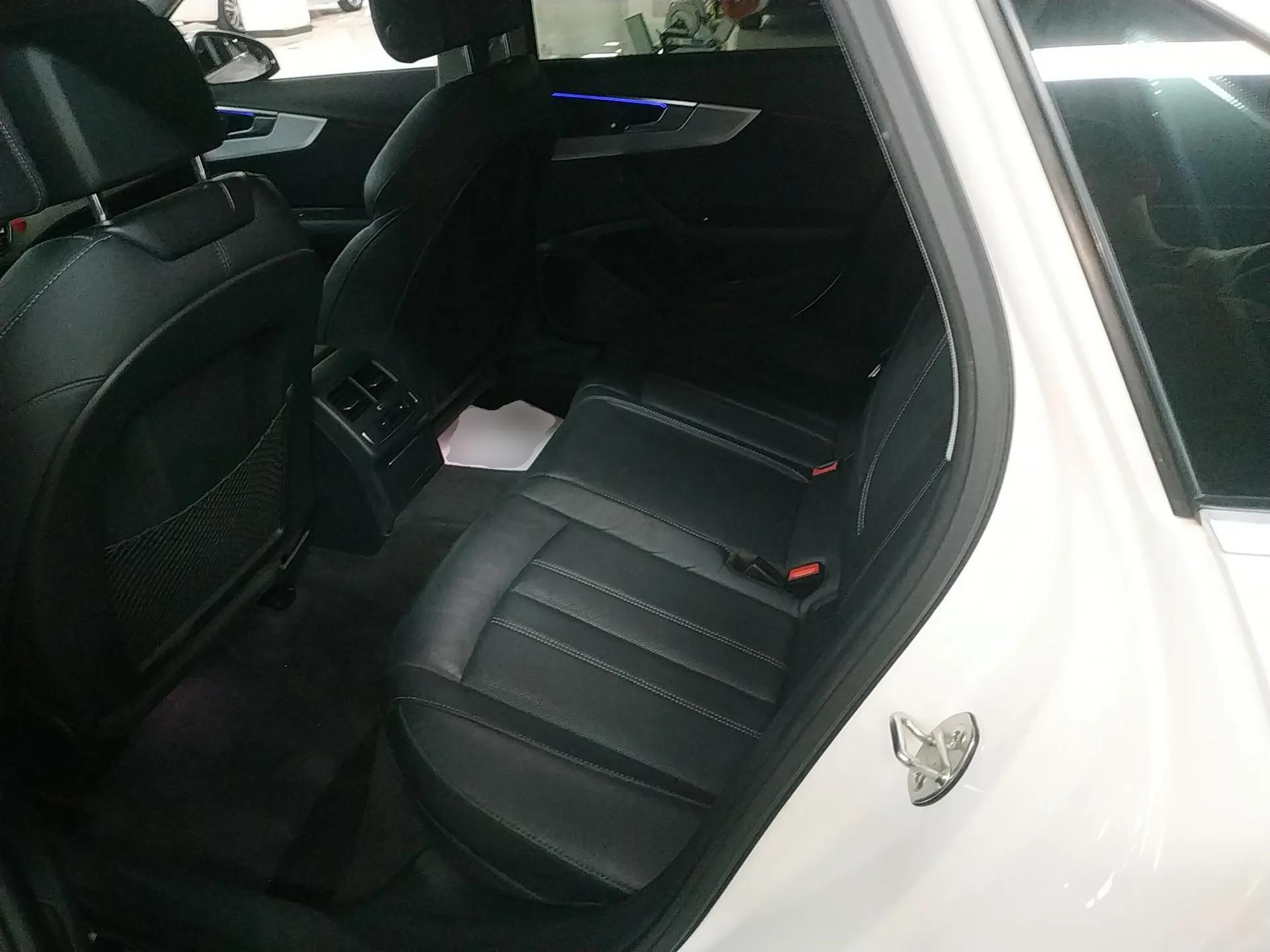 Audi A4L 2020 40 TFSI quattro Luxury Dynamic Model — миниатюра 20