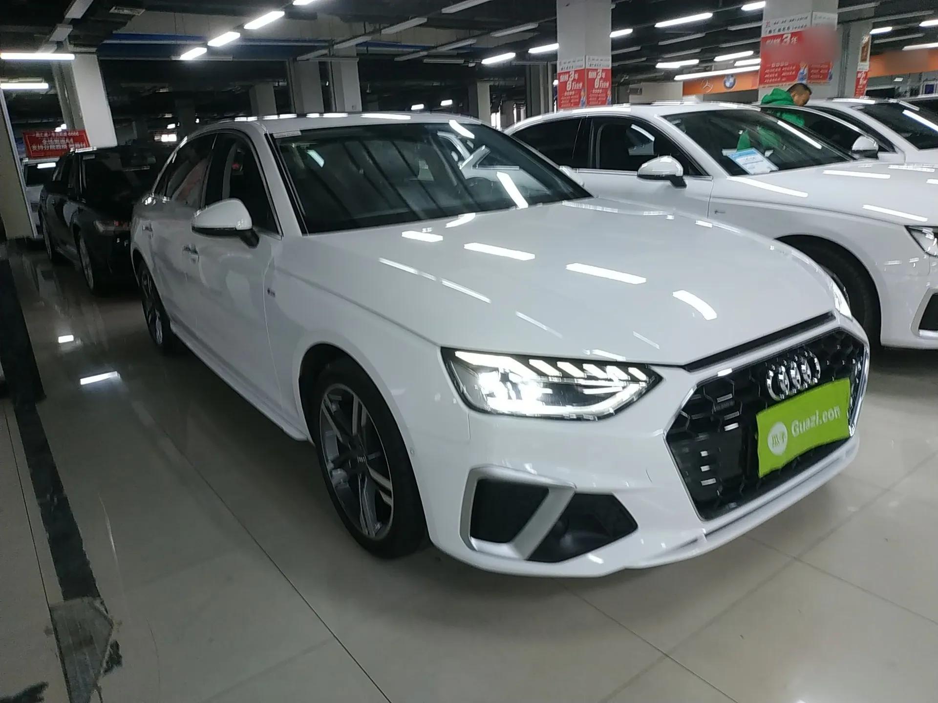 Audi A4L 2020 40 TFSI quattro Luxury Dynamic Model — миниатюра 3