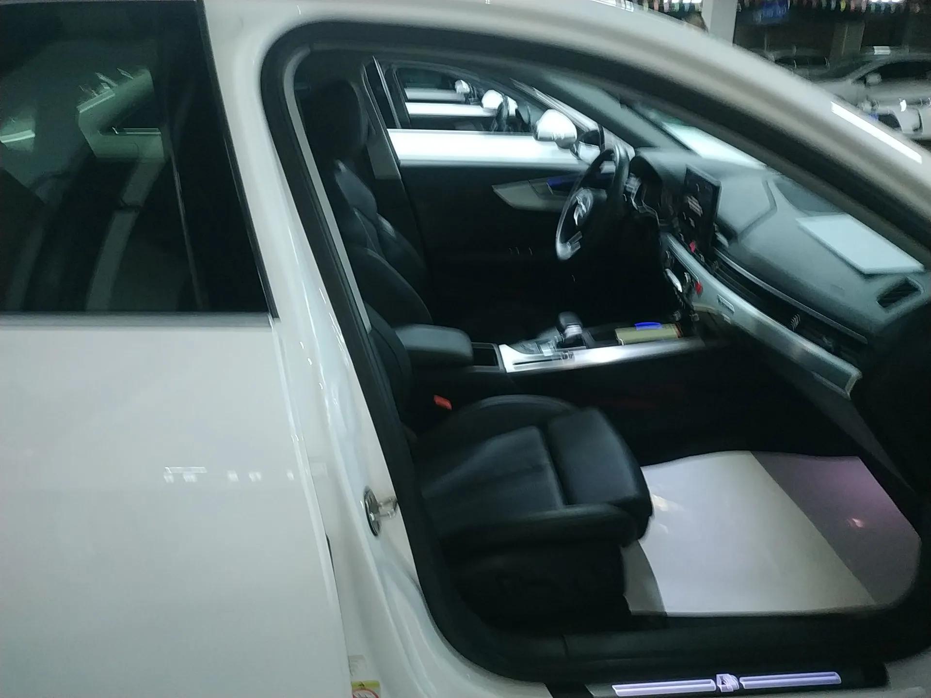 Audi A4L 2020 40 TFSI quattro Luxury Dynamic Model — миниатюра 23