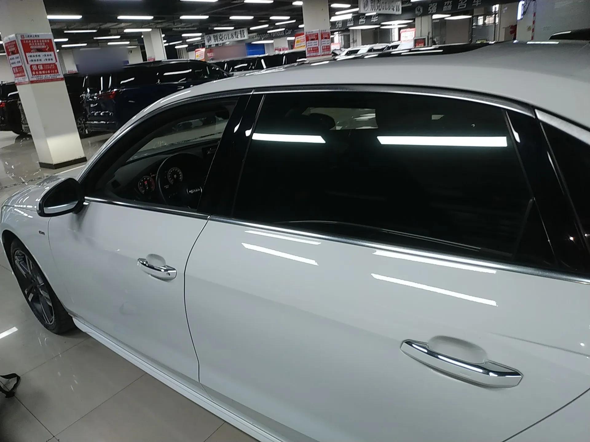 Audi A4L 2020 40 TFSI quattro Luxury Dynamic Model — миниатюра 4