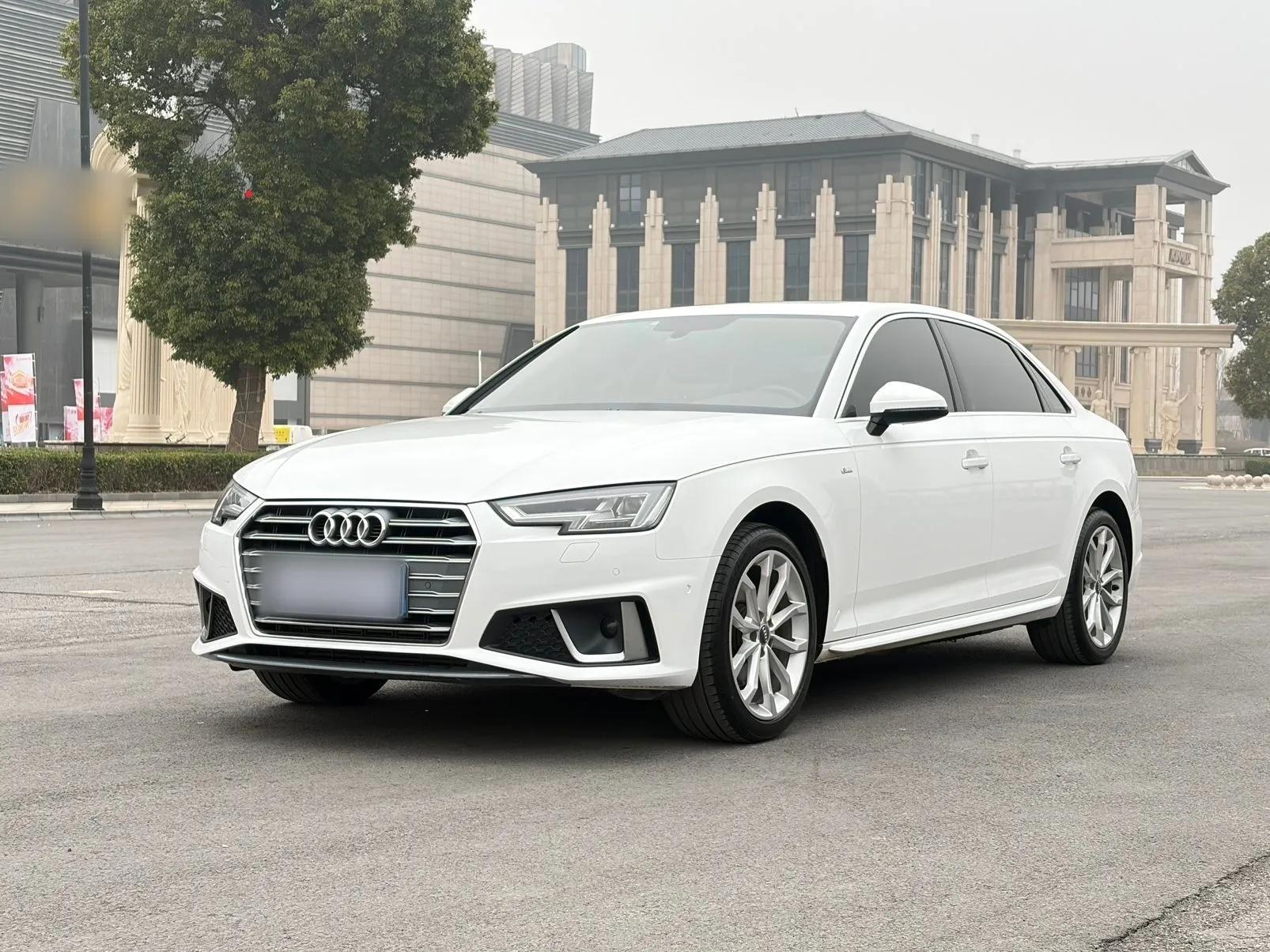 Audi A4L 2019 40 TFSI Fashion Edition China VI Emission Standard — миниатюра 1