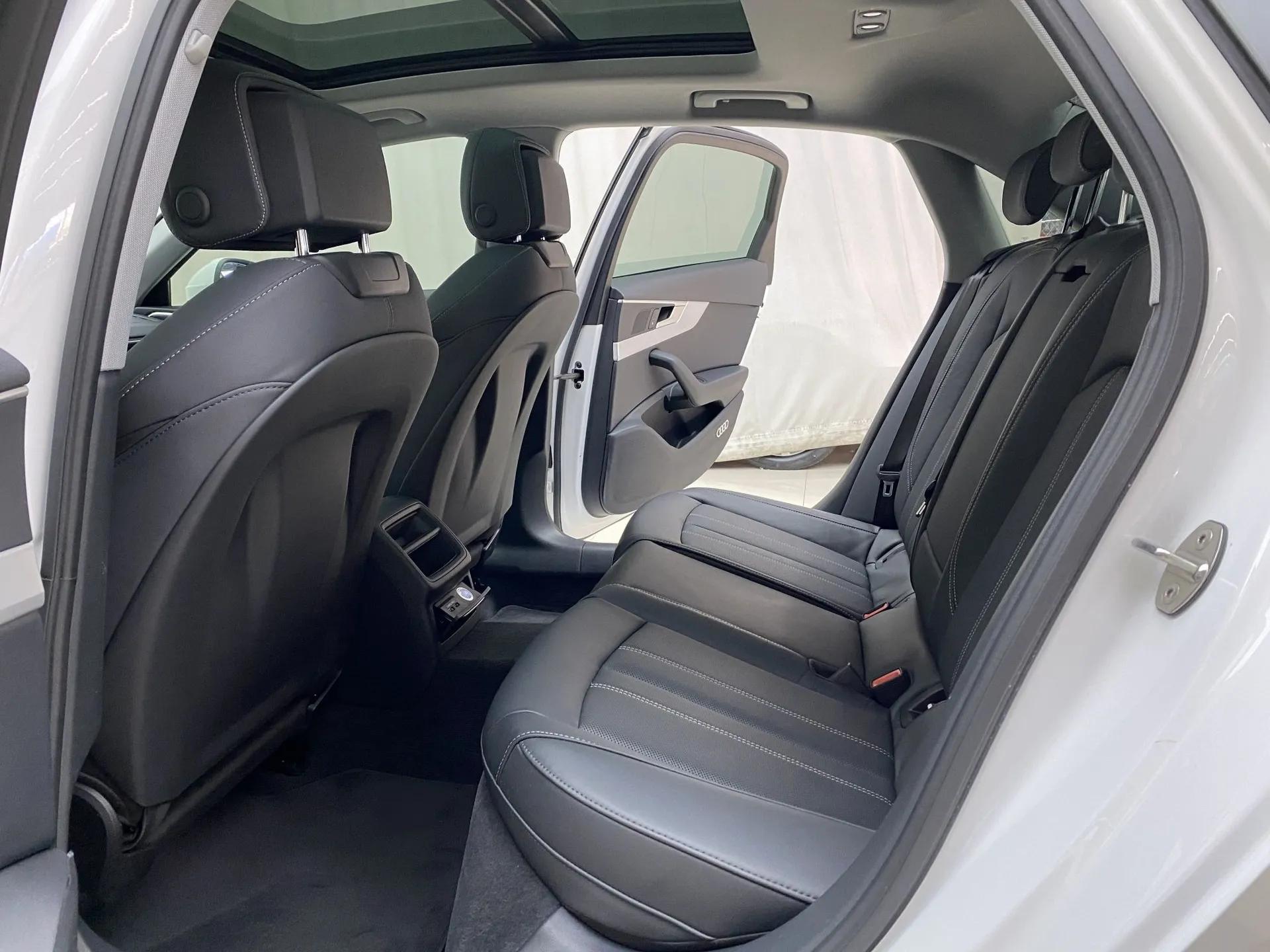 Audi A4L 2020 40 TFSI Fashion Dynamic Model — миниатюра 15