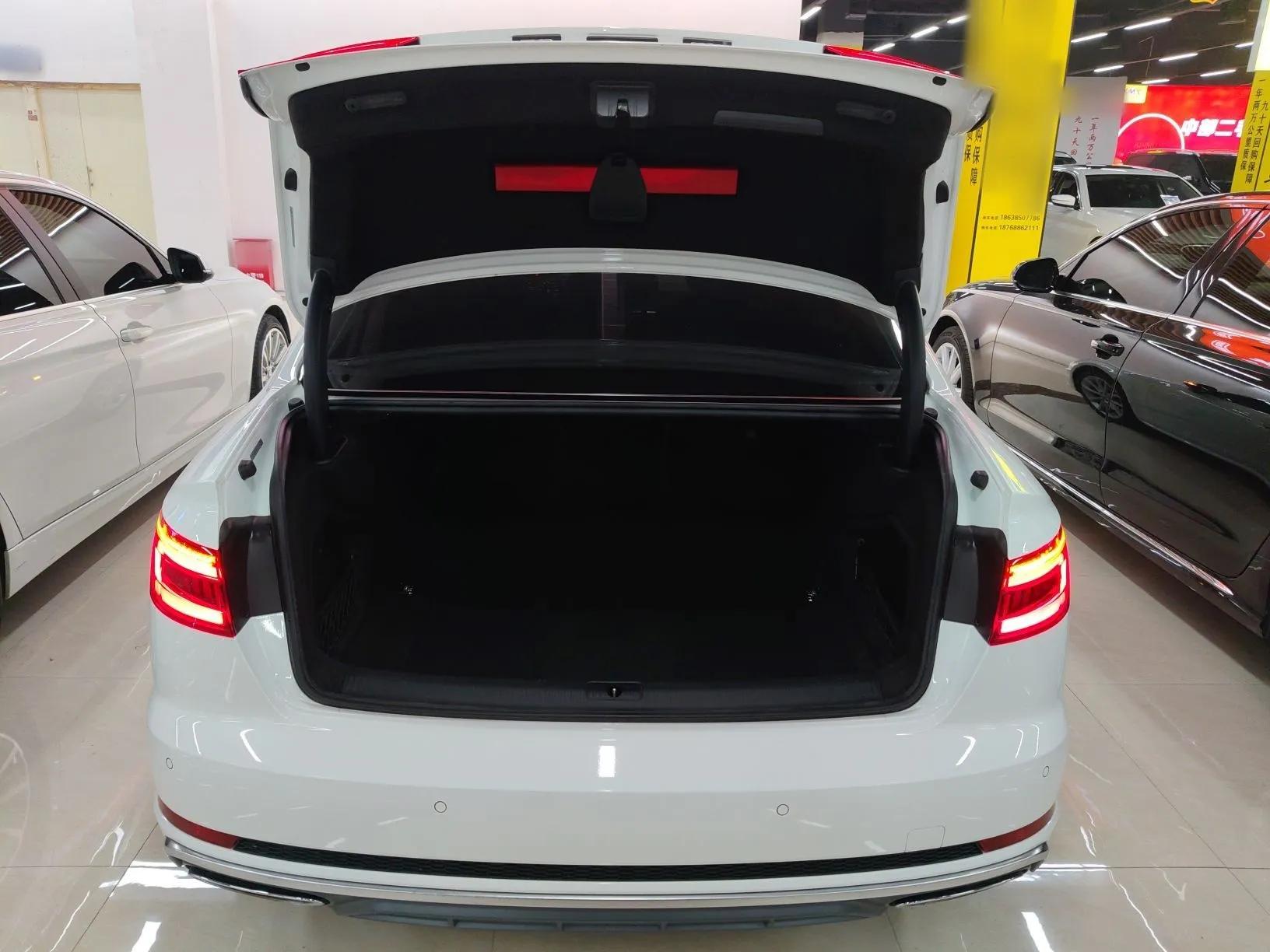 Audi A4L 2019 40 TFSI Fashion Edition China VI Emission Standard — миниатюра 22