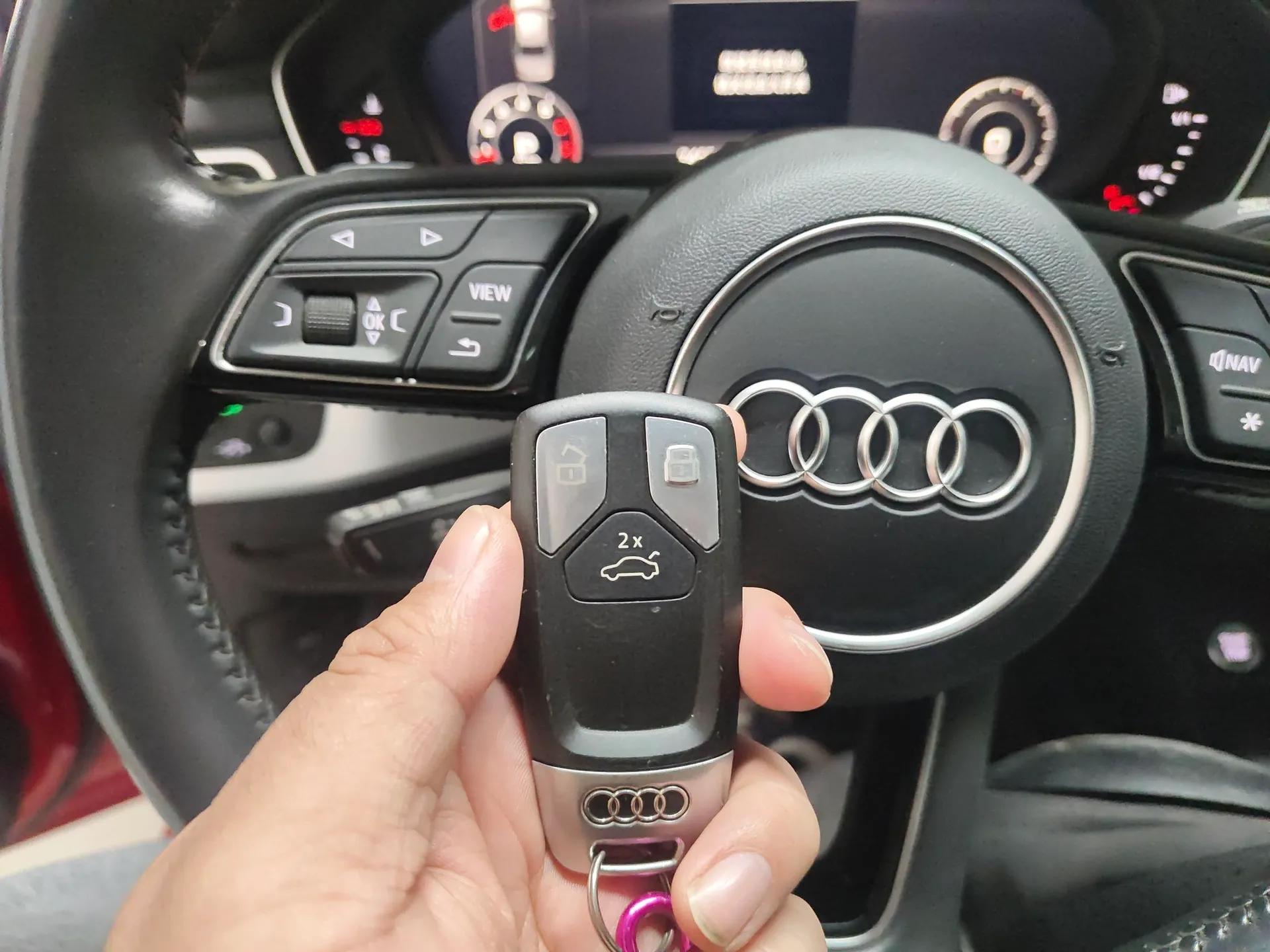 Audi A4L 2019 40 TFSI Fashion Edition China VI Emission Standard — миниатюра 12