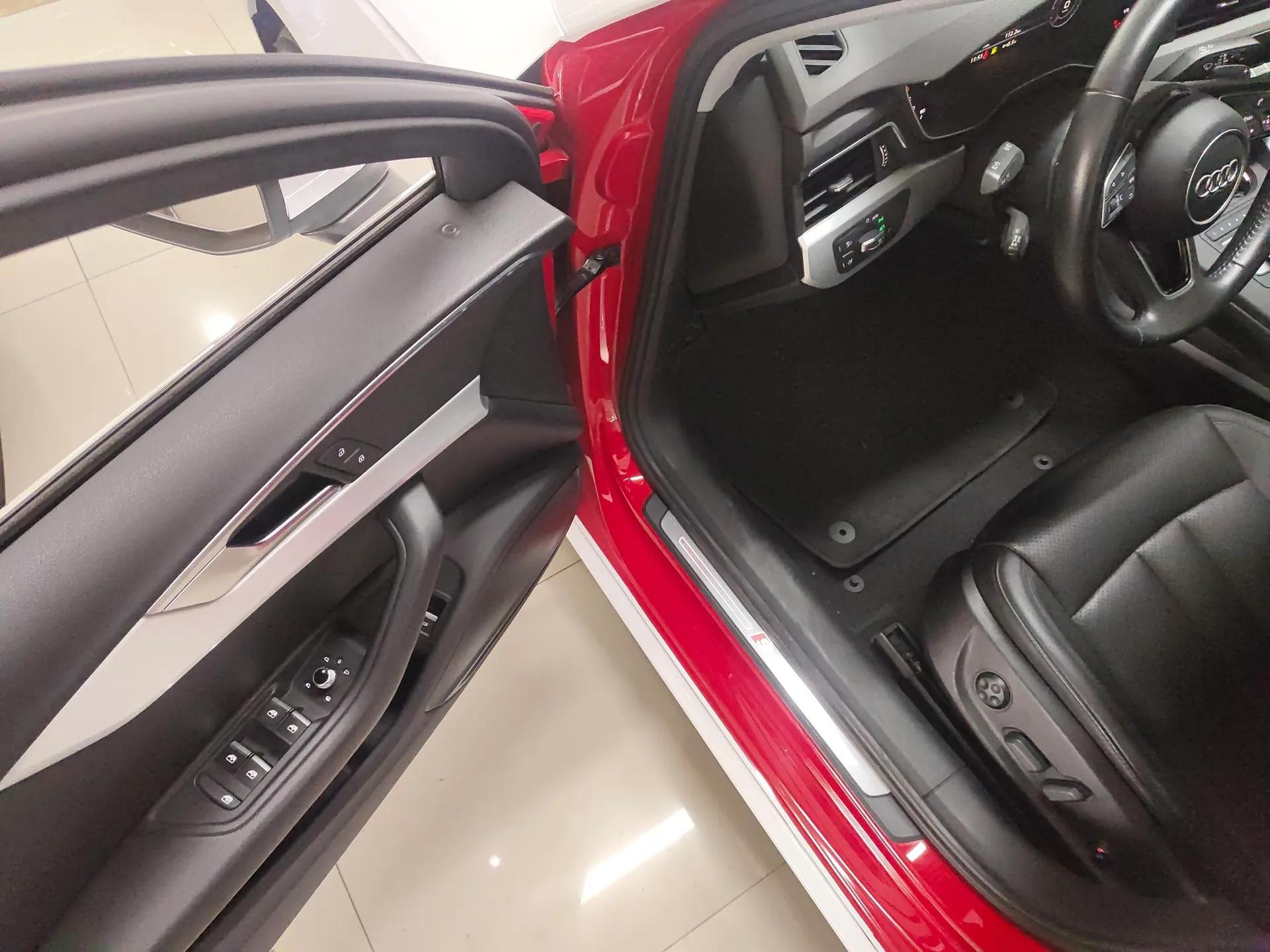 Audi A4L 2019 40 TFSI Fashion Edition China VI Emission Standard — миниатюра 19