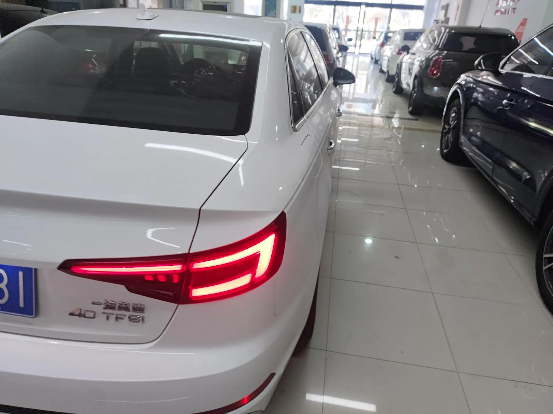 Audi A4L 2019 40 TFSI Fashion Edition China VI Emission Standard — миниатюра 7