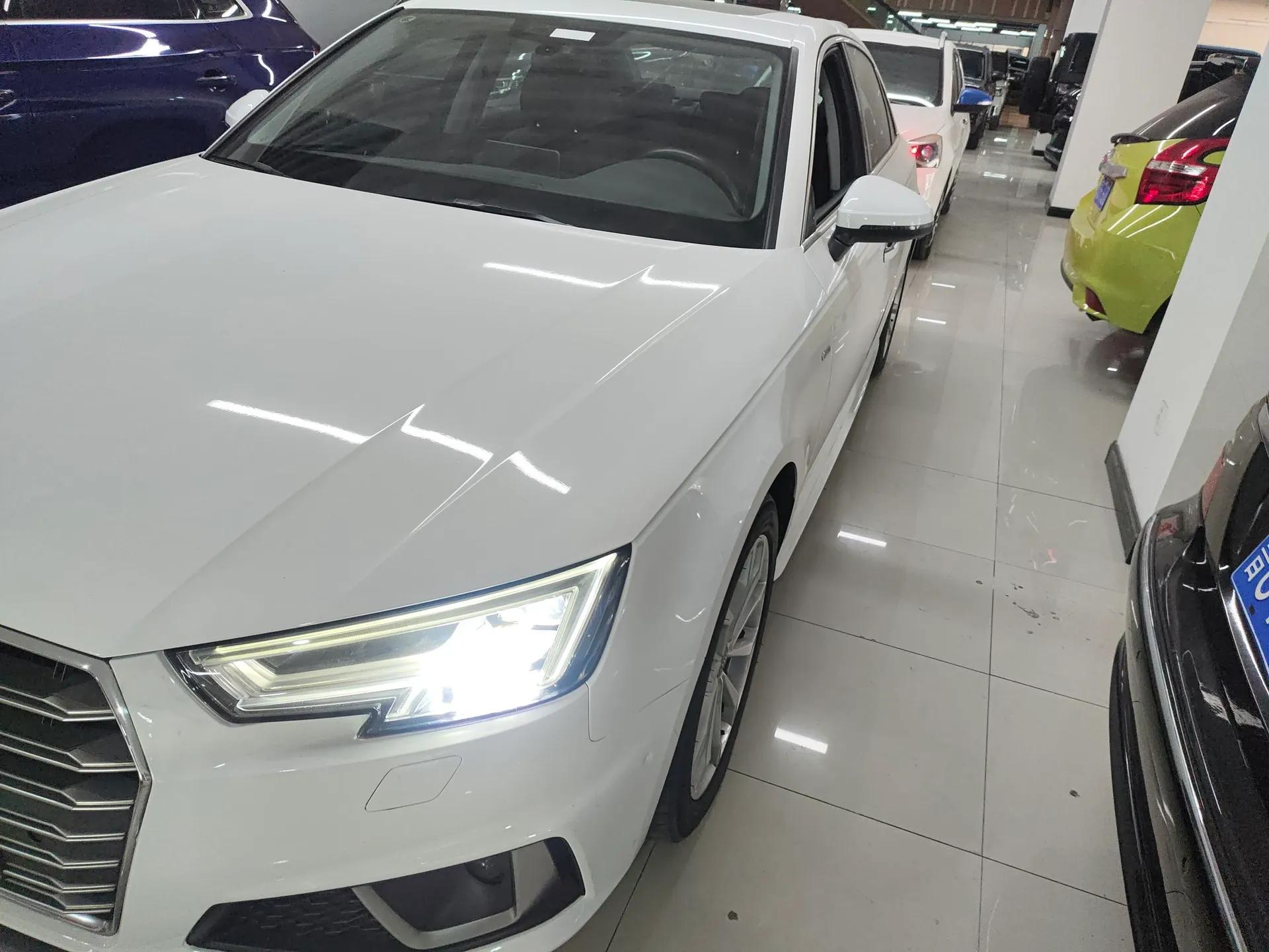 Audi A4L 2019 40 TFSI Fashion Edition China VI Emission Standard — миниатюра 9