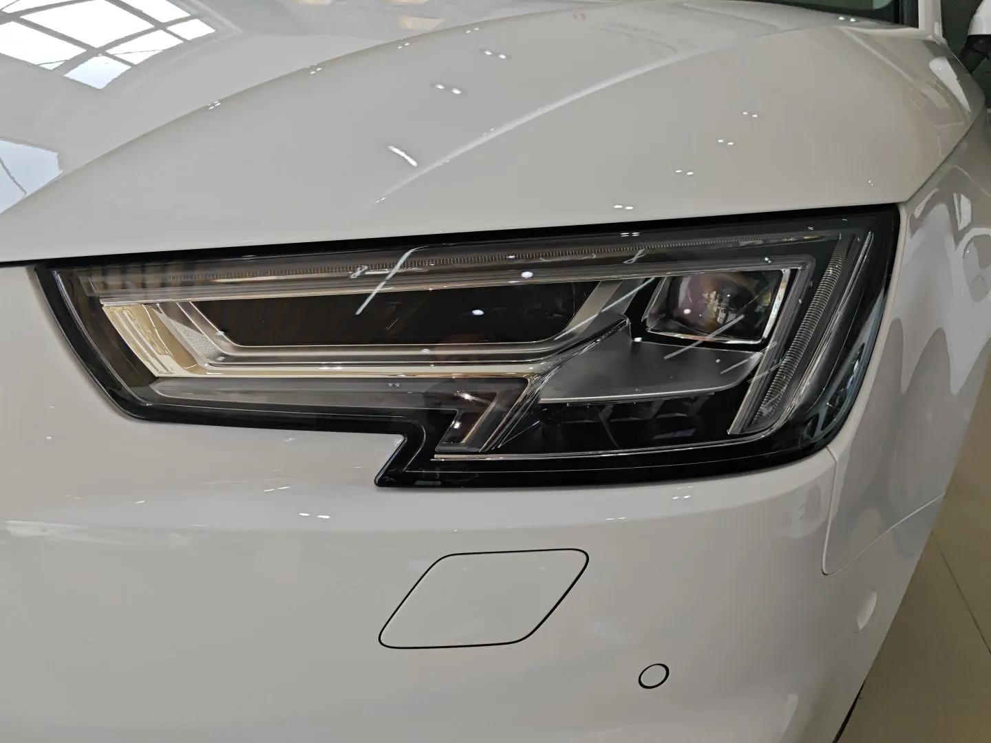 Audi A4L 2018 30th Anniversary Edition 40 TFSI Sport Edition — миниатюра 9