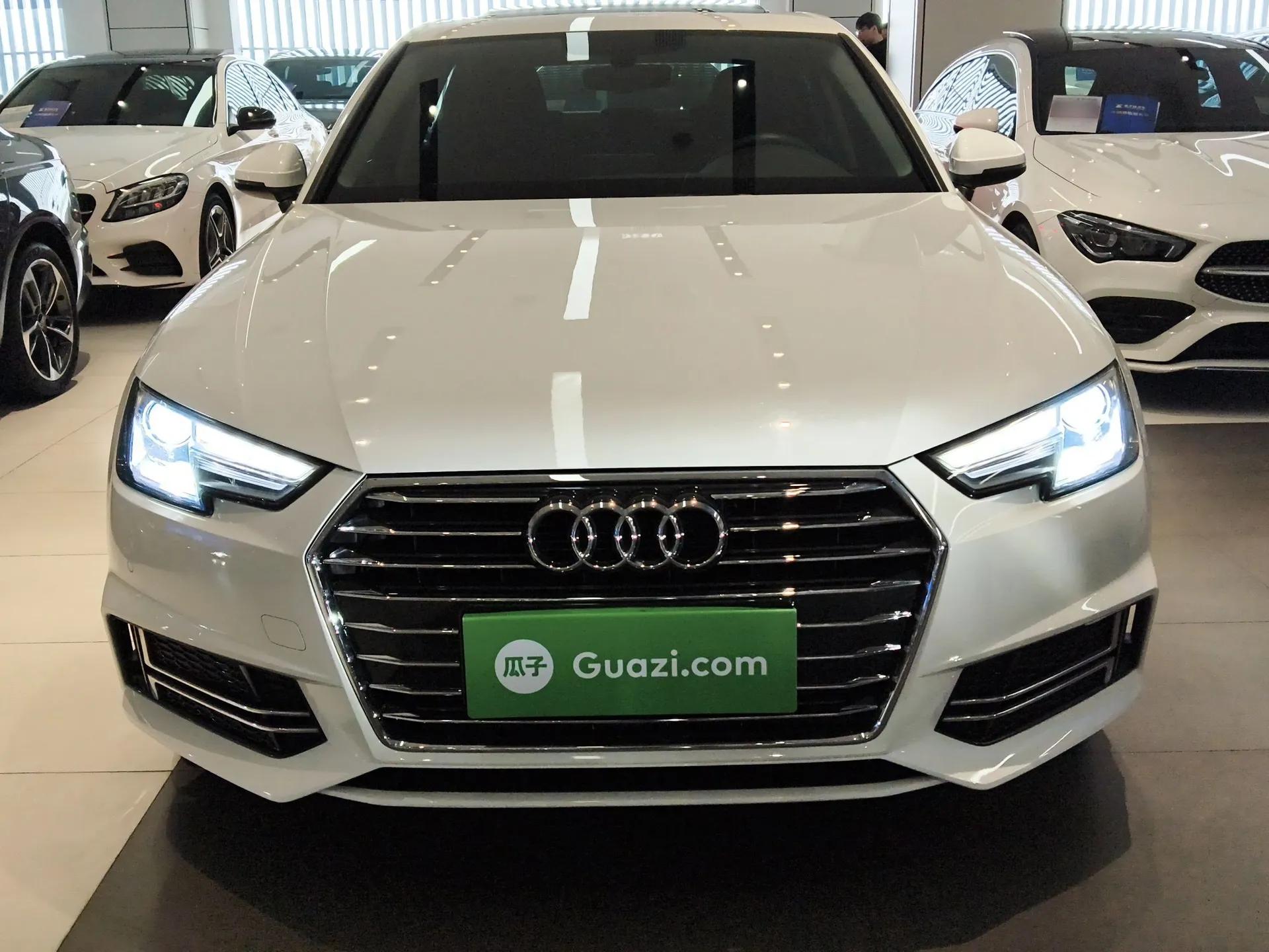 Audi A4L 2019 40 TFSI Ambition China VI — миниатюра 2
