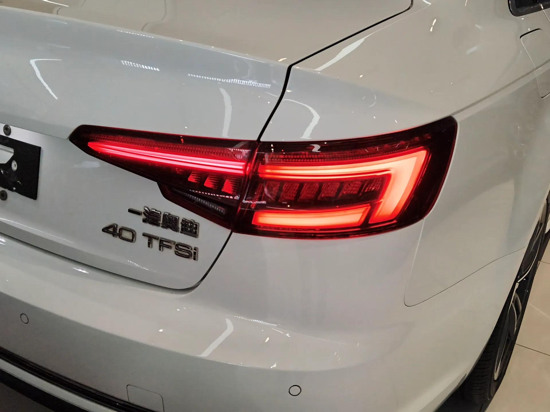 Audi A4L 2019 40 TFSI Ambition China VI — миниатюра 8