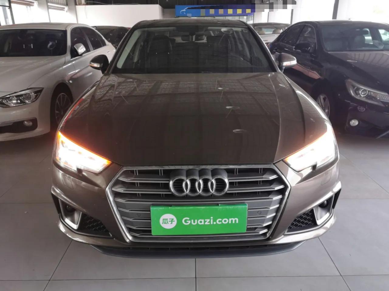 Audi A4L 2019 40 TFSI Fashion Edition China VI Emission Standard — миниатюра 2