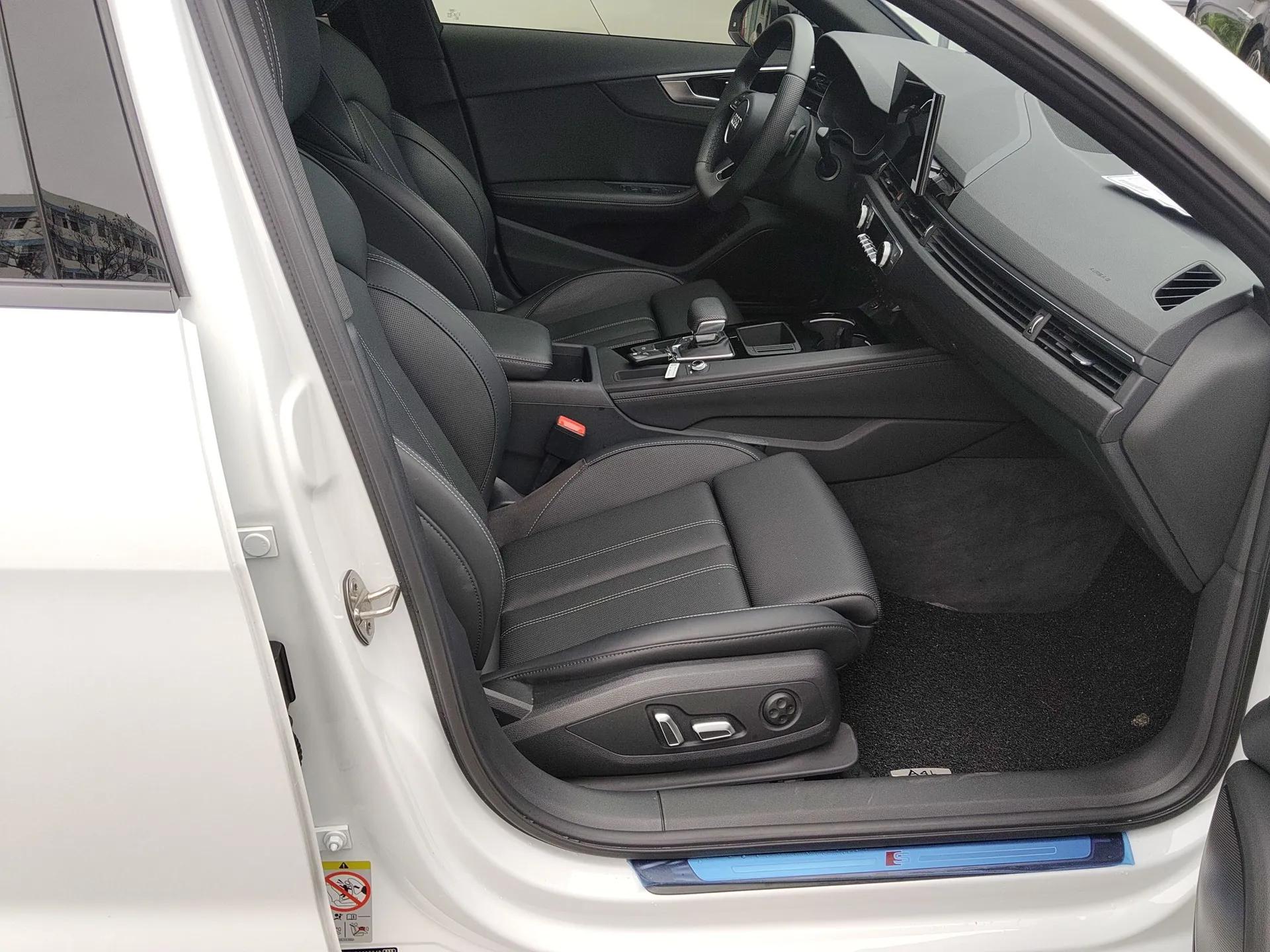 Audi A4L 2024 40 TFSI Luxury Dynamic Edition — миниатюра 23