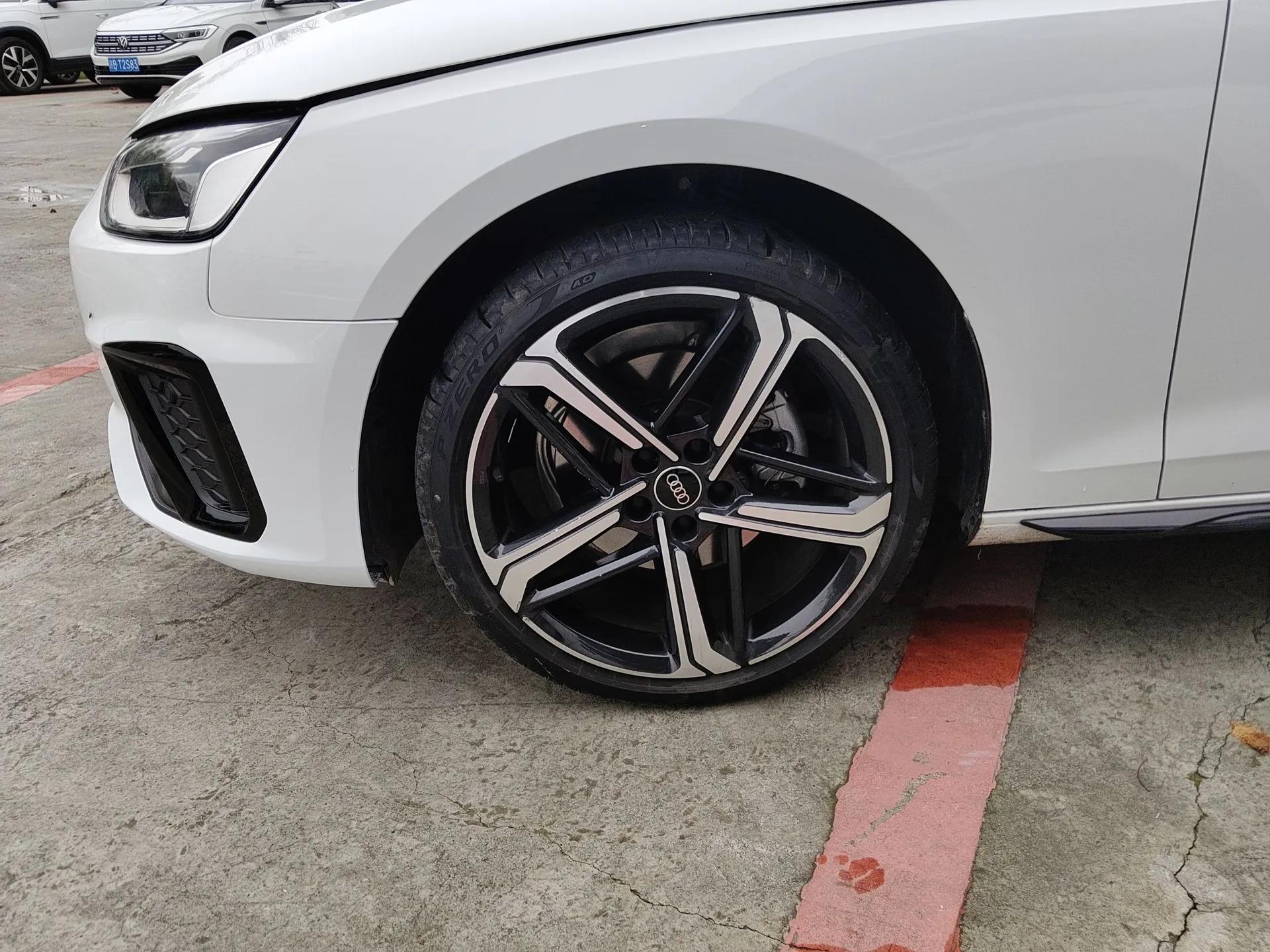 Audi A4L 2024 40 TFSI Luxury Dynamic Edition — миниатюра 9
