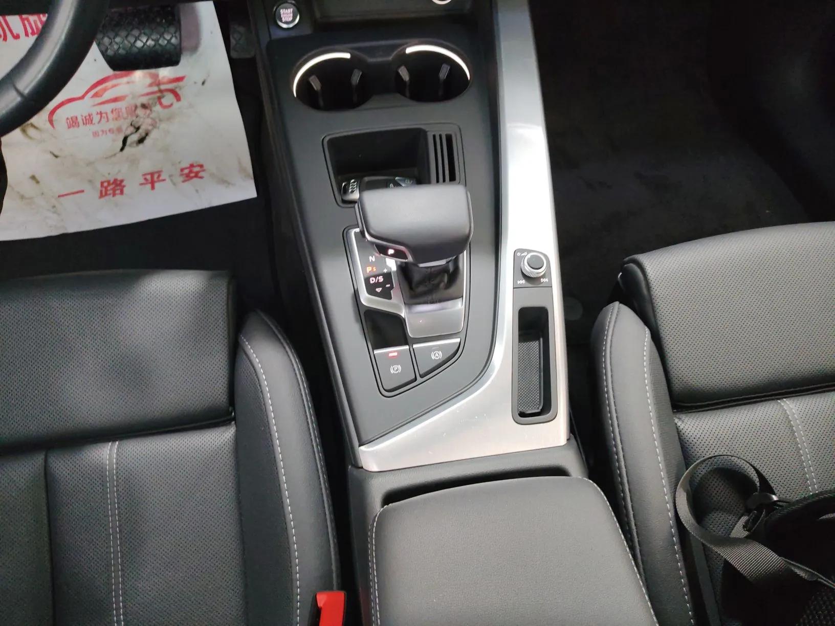 Audi A4L 2022 40 TFSI Fashion Dynamic Model — миниатюра 15