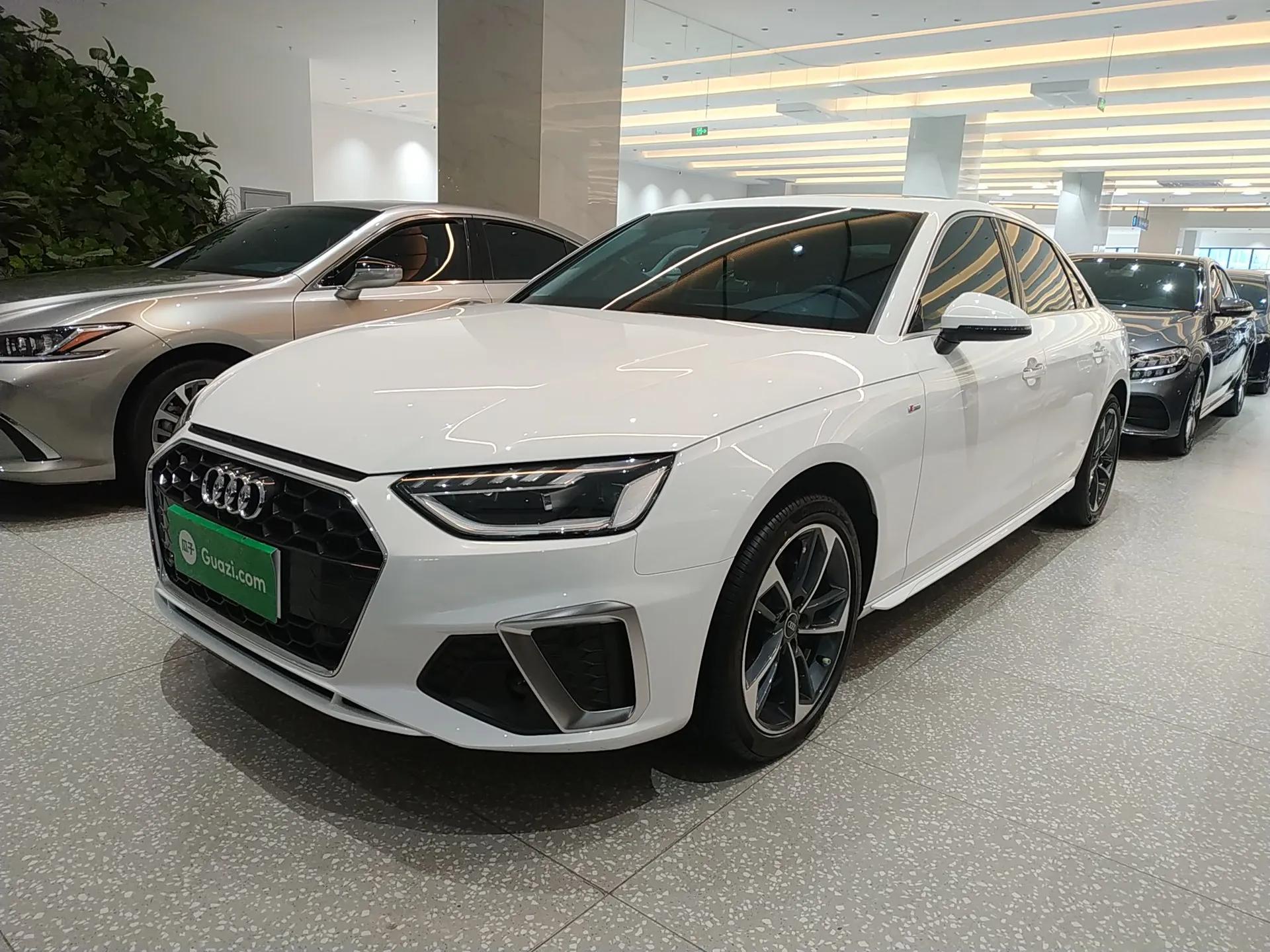 Audi A4L 2023 40 TFSI Fashion Dynamic Model — миниатюра 1