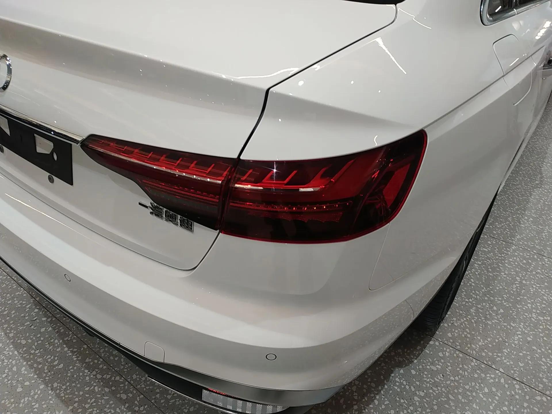 Audi A4L 2023 40 TFSI Fashion Dynamic Model — миниатюра 7