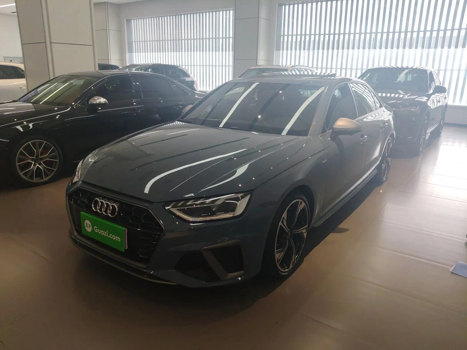 Audi A4L 2022 40 TFSI quattro RS Performance Package — миниатюра 1