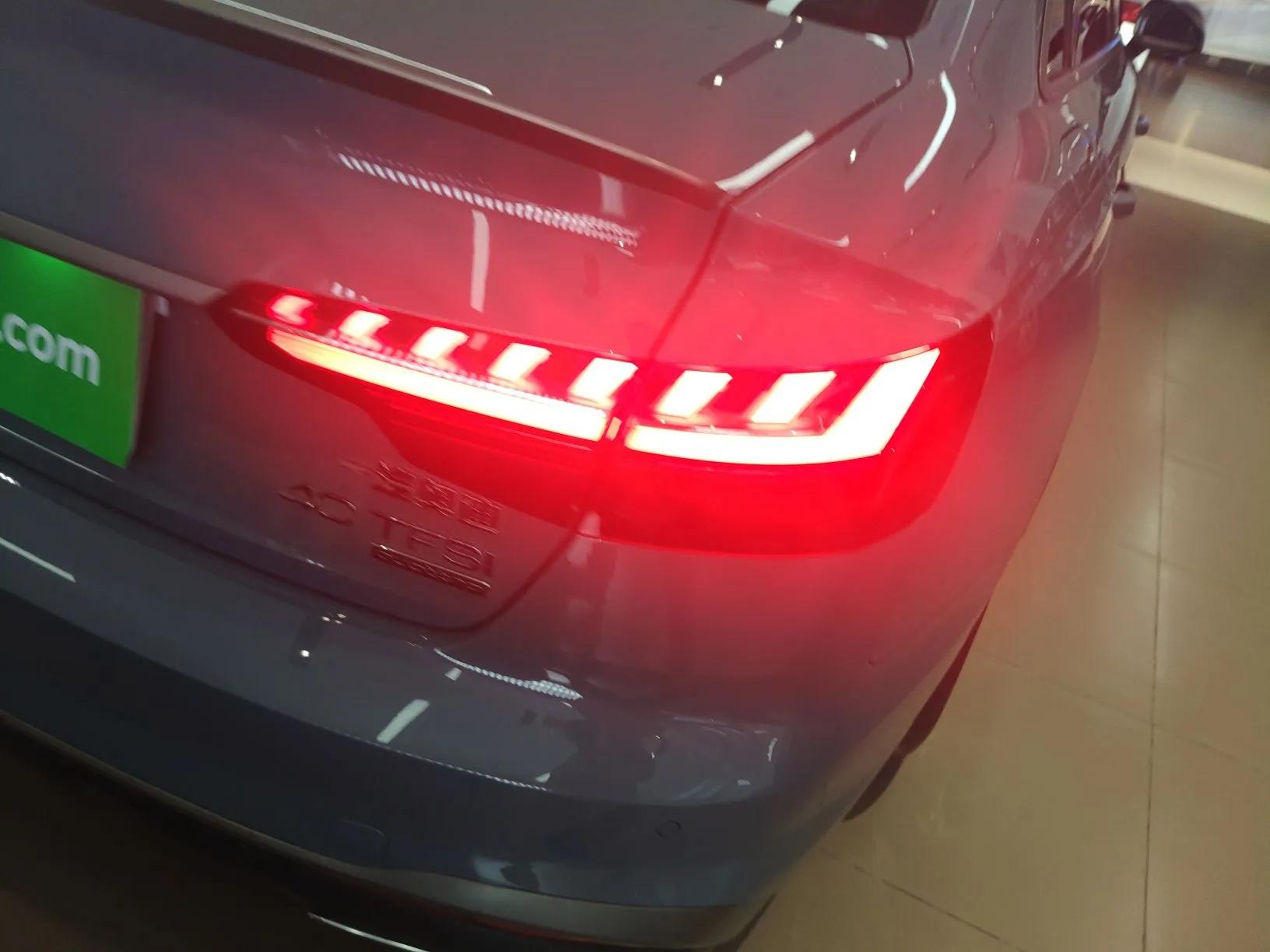 Audi A4L 2022 40 TFSI quattro RS Performance Package — миниатюра 7