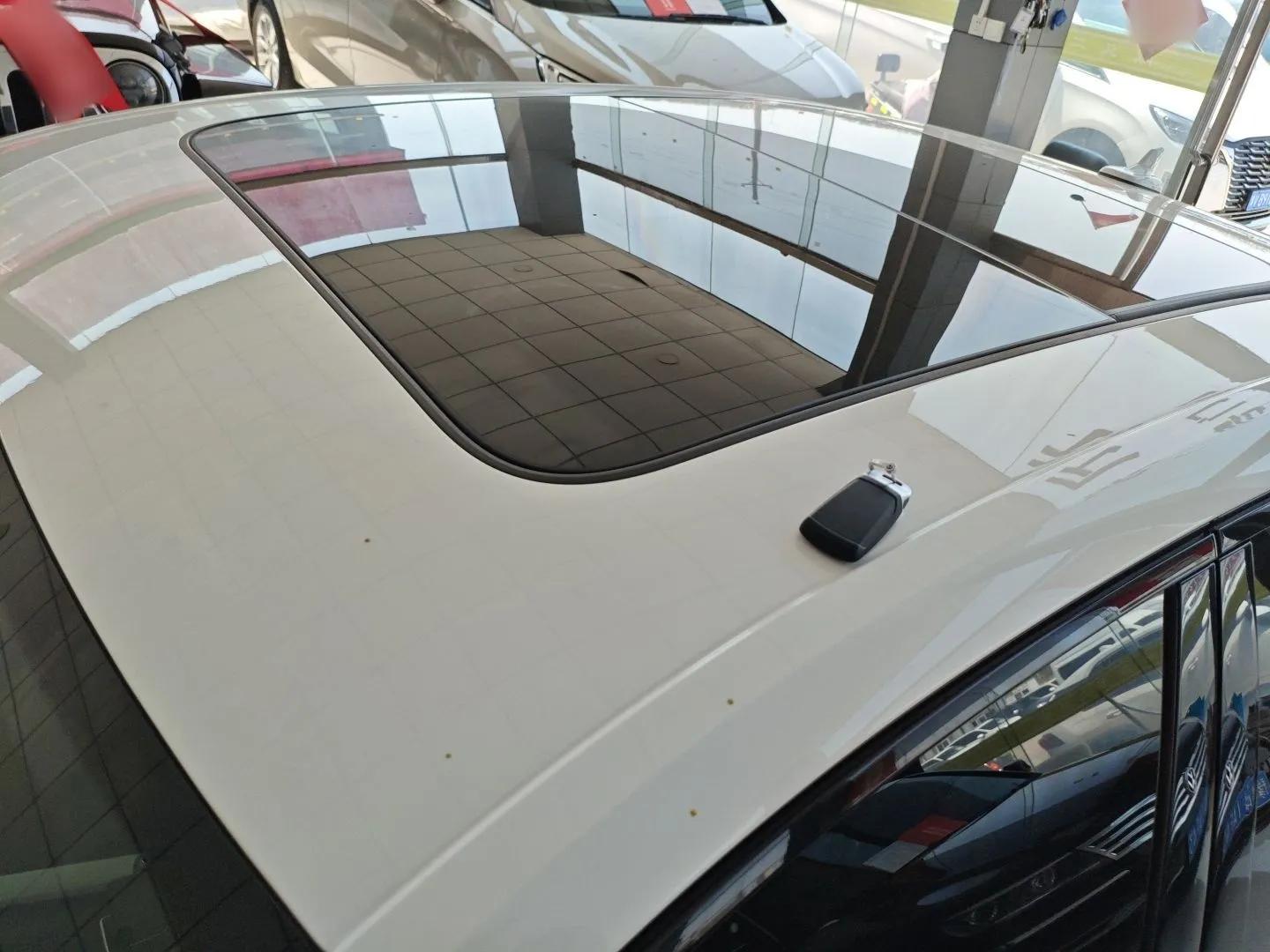 Audi A4L 2022 40 TFSI Luxury Dynamic Model — миниатюра 11