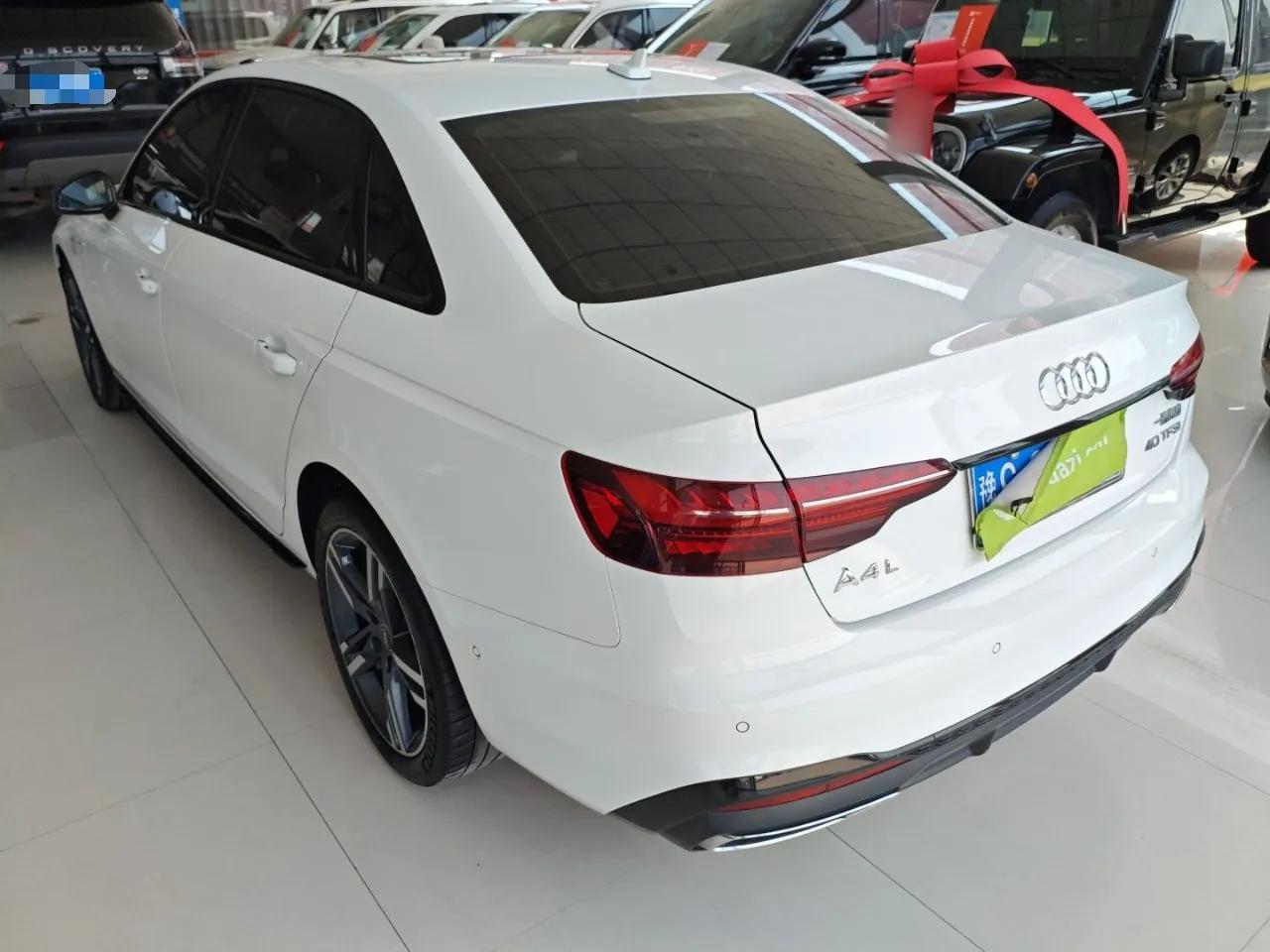 Audi A4L 2022 40 TFSI Luxury Dynamic Model — миниатюра 4