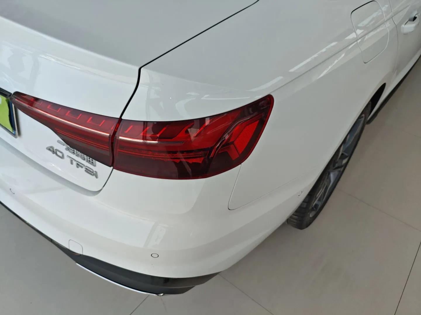 Audi A4L 2022 40 TFSI Luxury Dynamic Model — миниатюра 7
