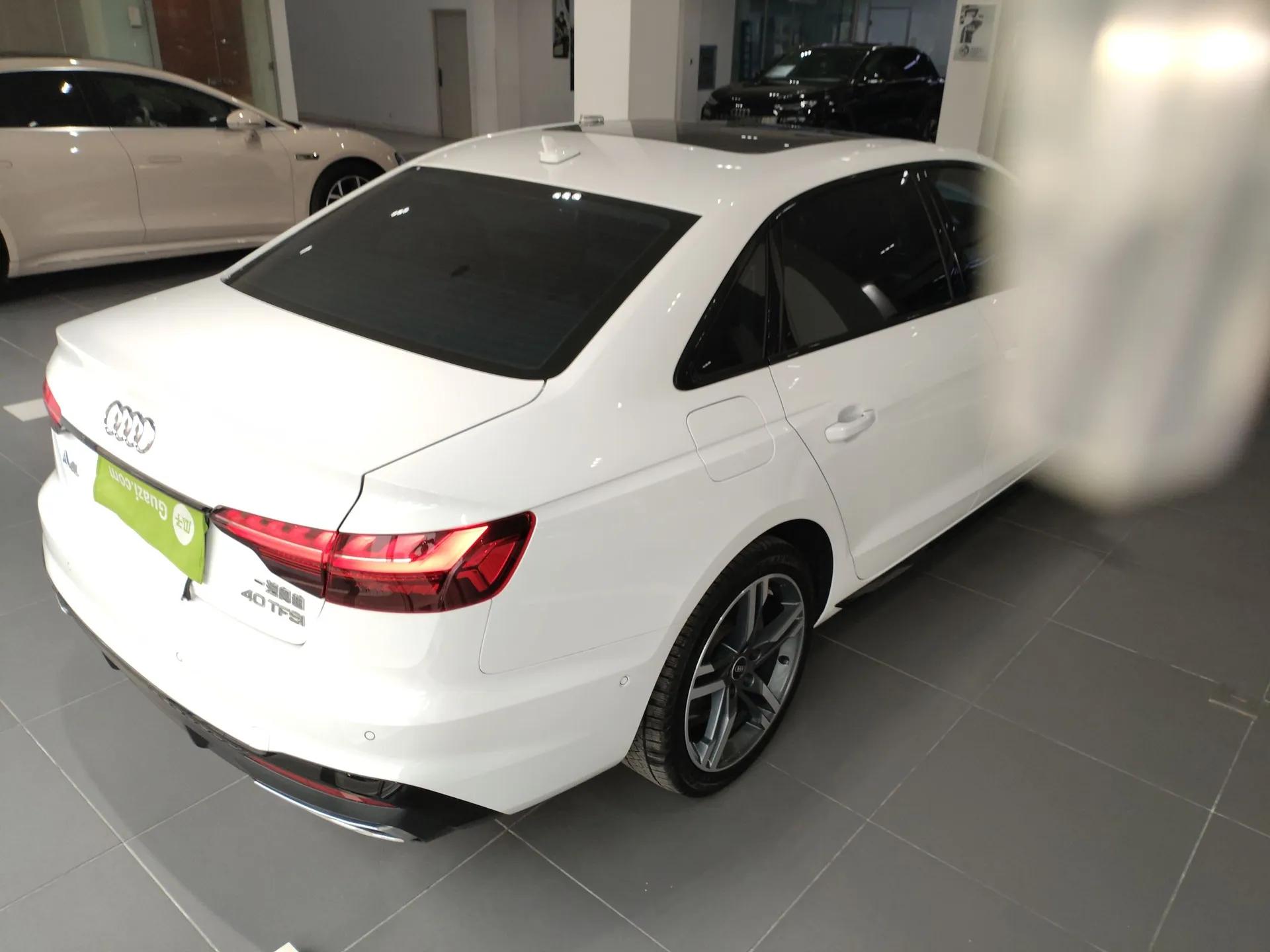 Audi A4L 2022 40 TFSI Luxury Dynamic Model — миниатюра 6