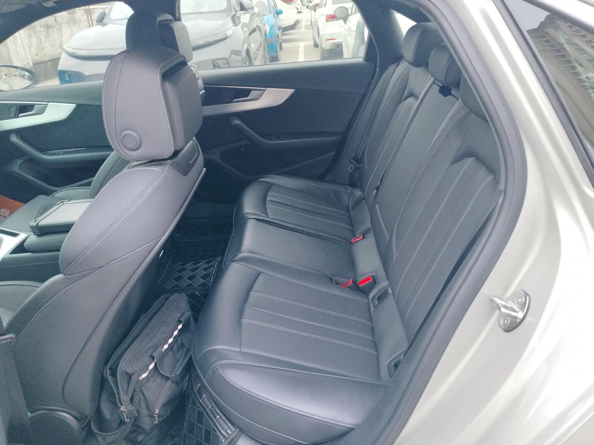 Audi A4L 2023 40 TFSI Fashion Dynamic Model — миниатюра 19