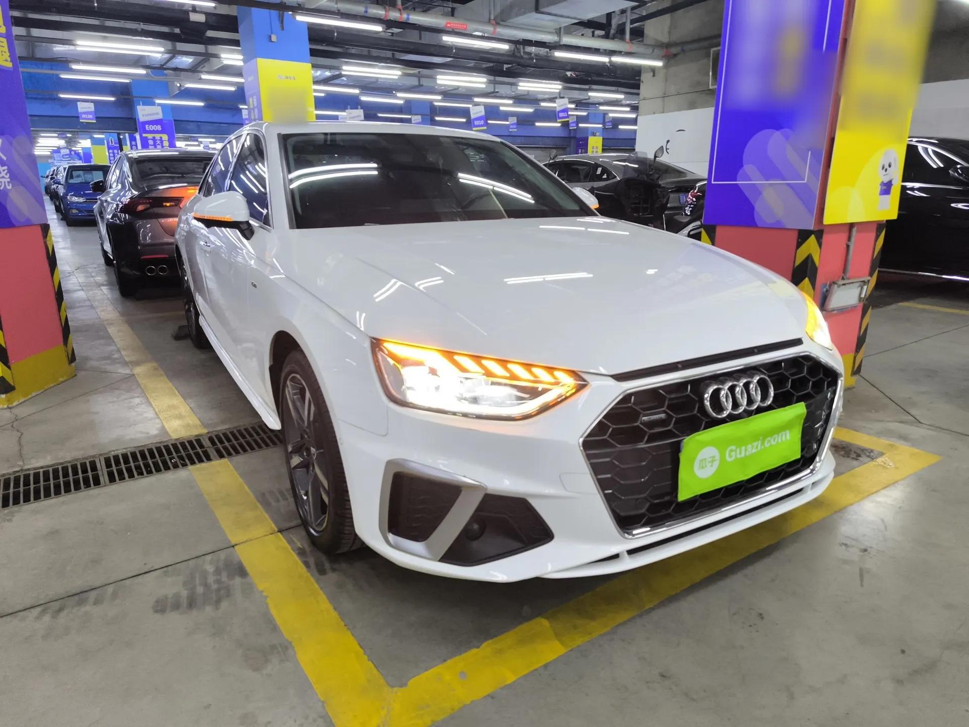 Audi A4L 2020 40 TFSI quattro Luxury Dynamic Model — миниатюра 3