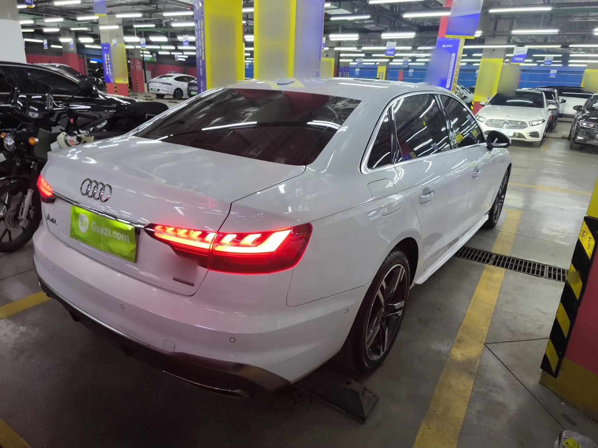 Audi A4L 2020 40 TFSI quattro Luxury Dynamic Model — миниатюра 6