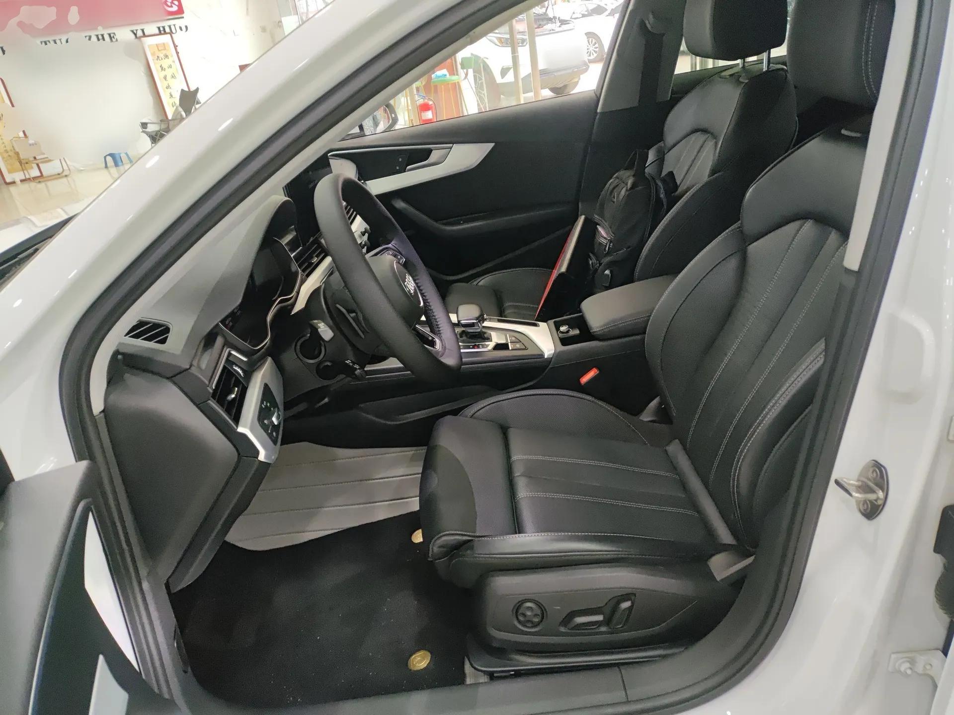 Audi A4L 2023 40 TFSI Fashion Dynamic Model — миниатюра 17