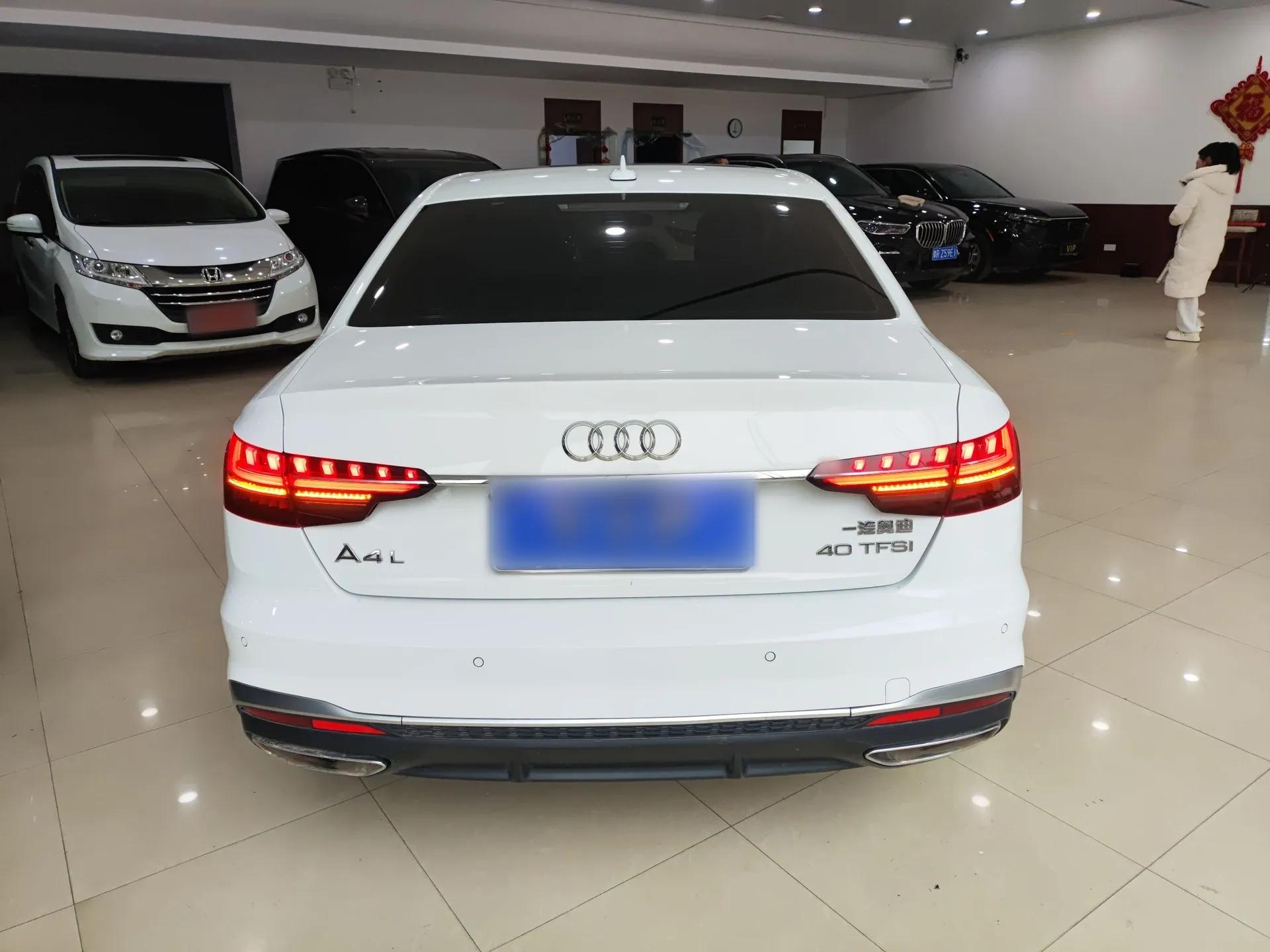 Audi A4L 2023 40 TFSI Fashion Dynamic Model — миниатюра 3