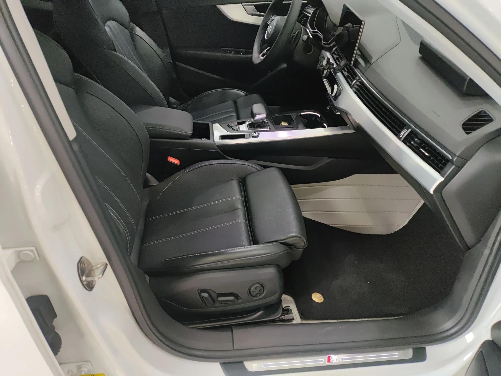 Audi A4L 2023 40 TFSI Fashion Dynamic Model — миниатюра 23