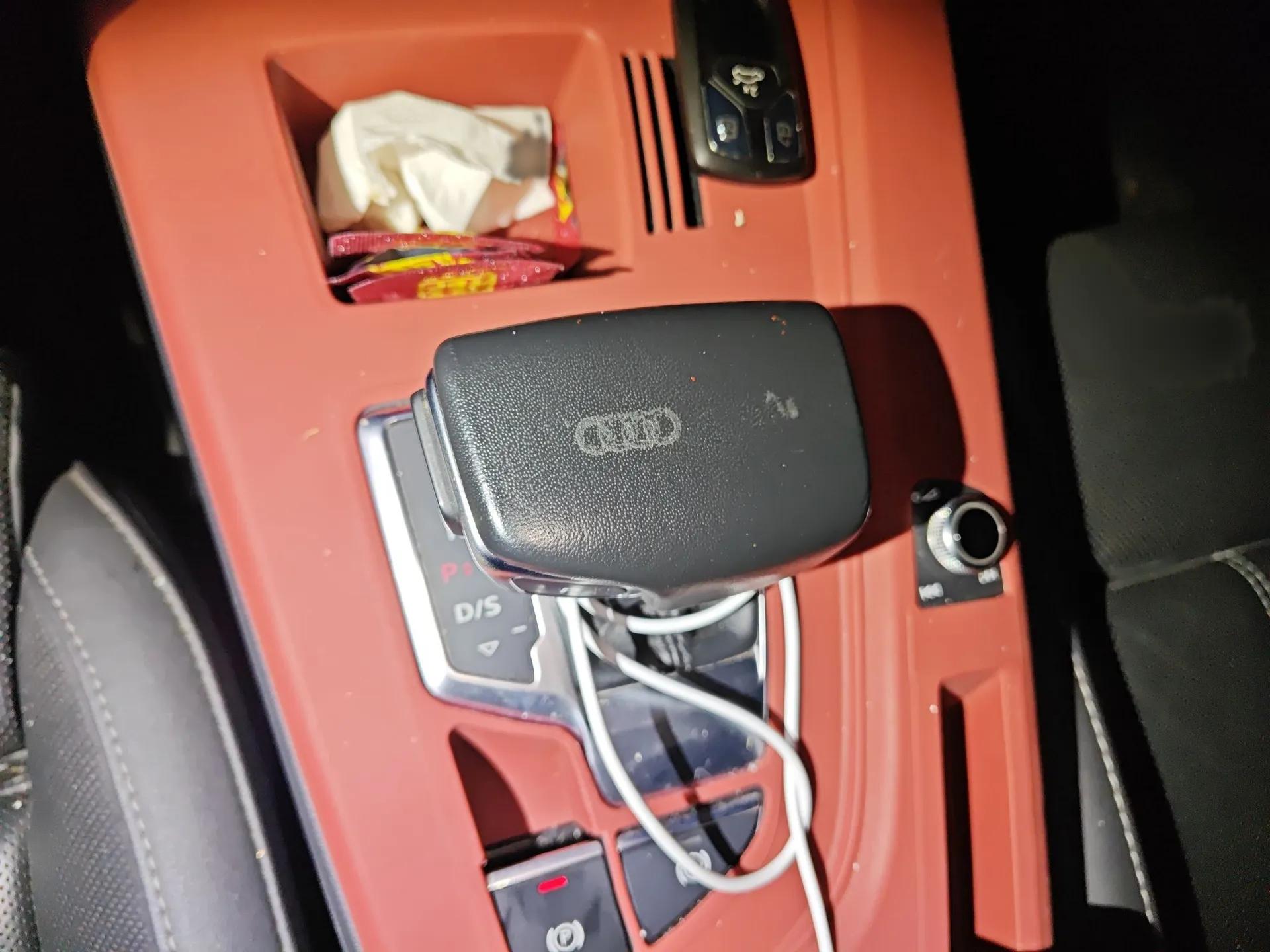 Audi A4L 2022 40 TFSI Fashion Dynamic Model — миниатюра 15