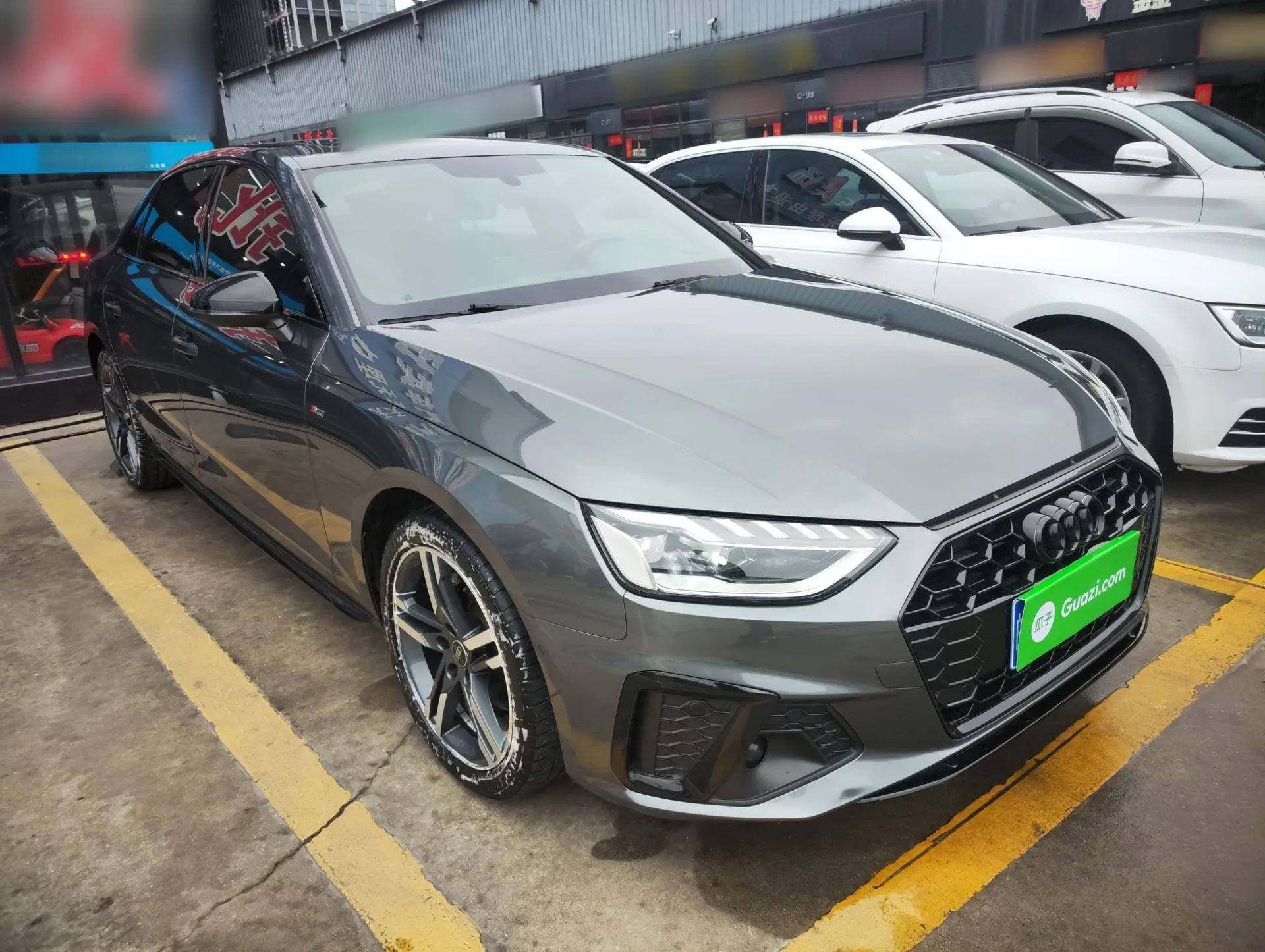 Audi A4L 2022 40 TFSI Luxury Dynamic Model — миниатюра 3