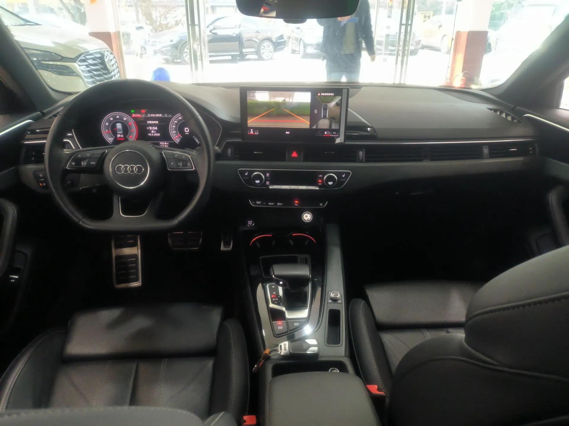 Audi A4L 2023 40 TFSI Luxury Dynamic Model — миниатюра 12