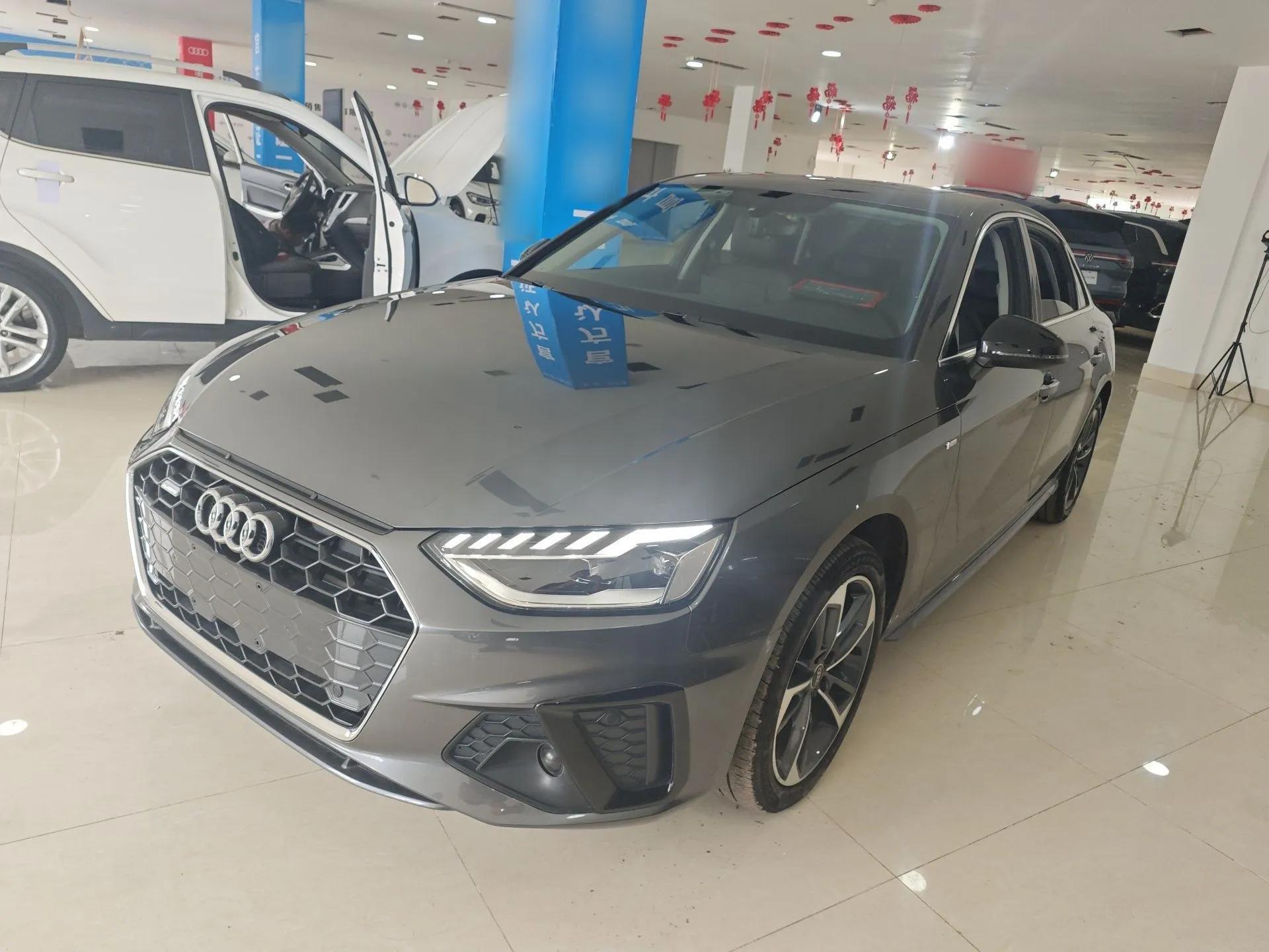 Audi A4L 2024 40 TFSI Fashion Dynamic Model — миниатюра 1