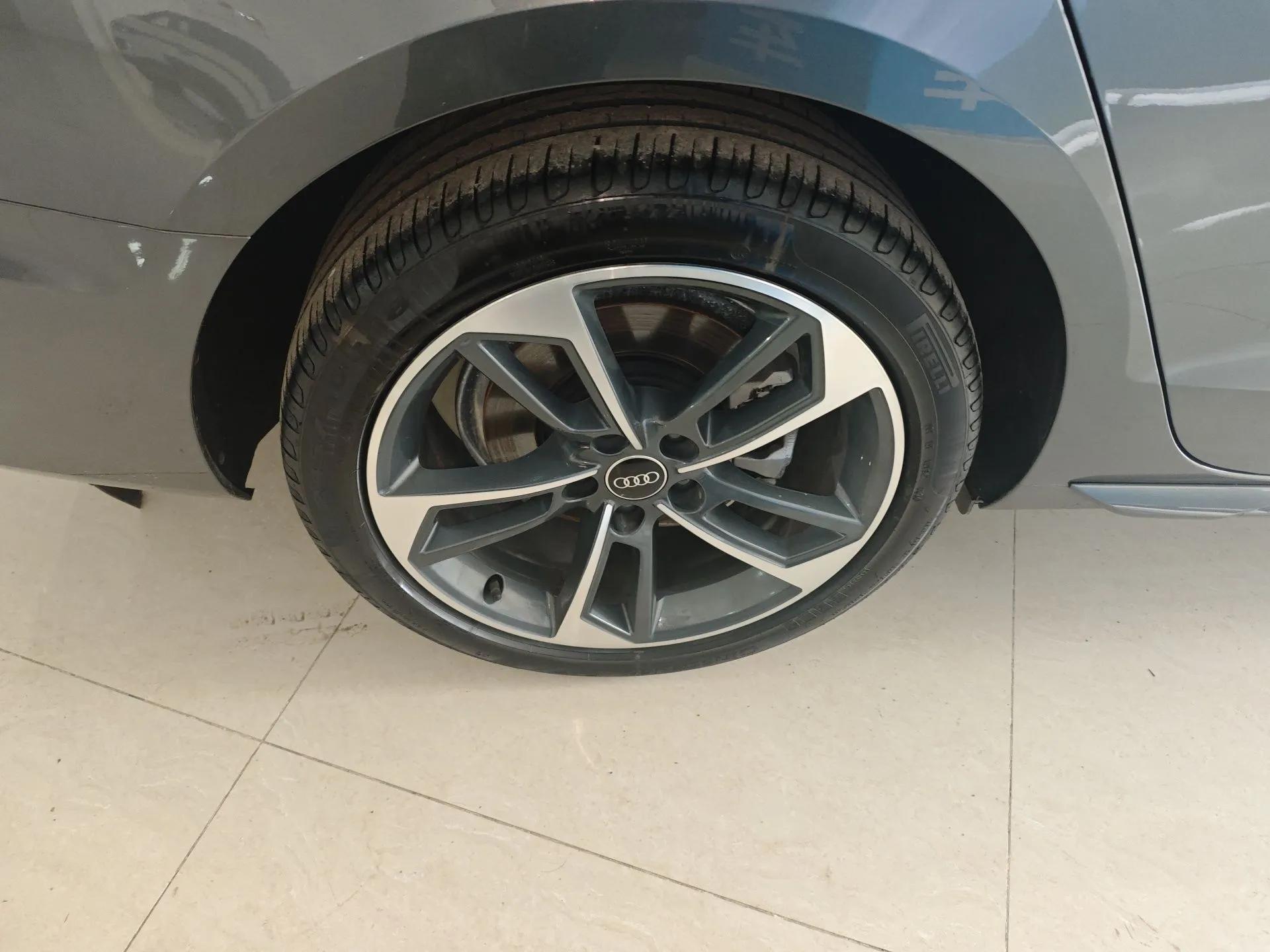 Audi A4L 2024 40 TFSI Fashion Dynamic Model — миниатюра 10