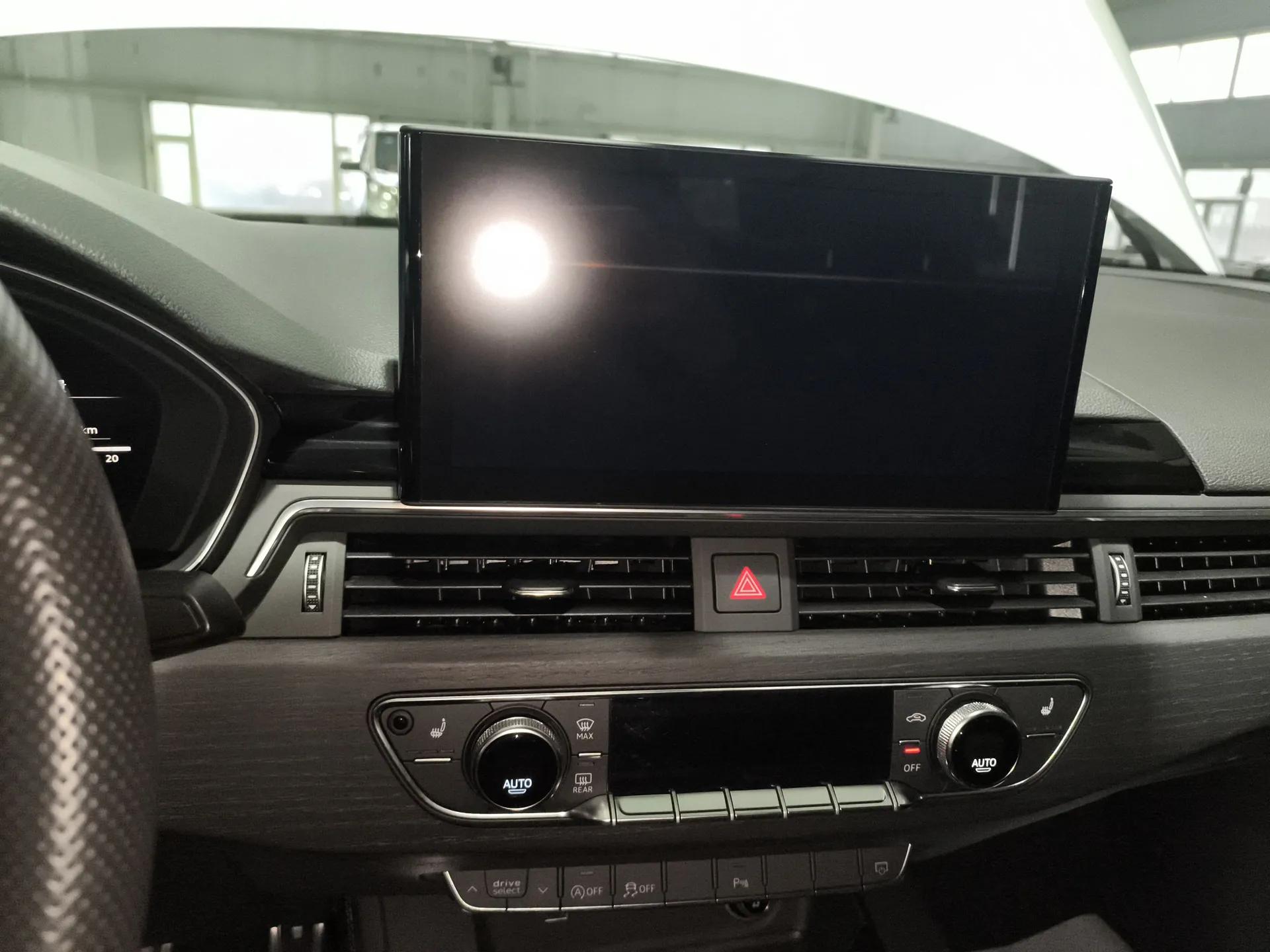 Audi A4L 2024 40 TFSI Luxury Dynamic Edition — миниатюра 16