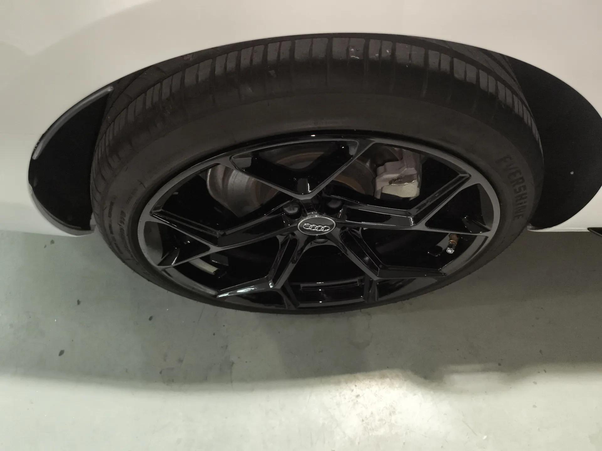 Audi A4L 2024 40 TFSI Luxury Dynamic Edition — миниатюра 10