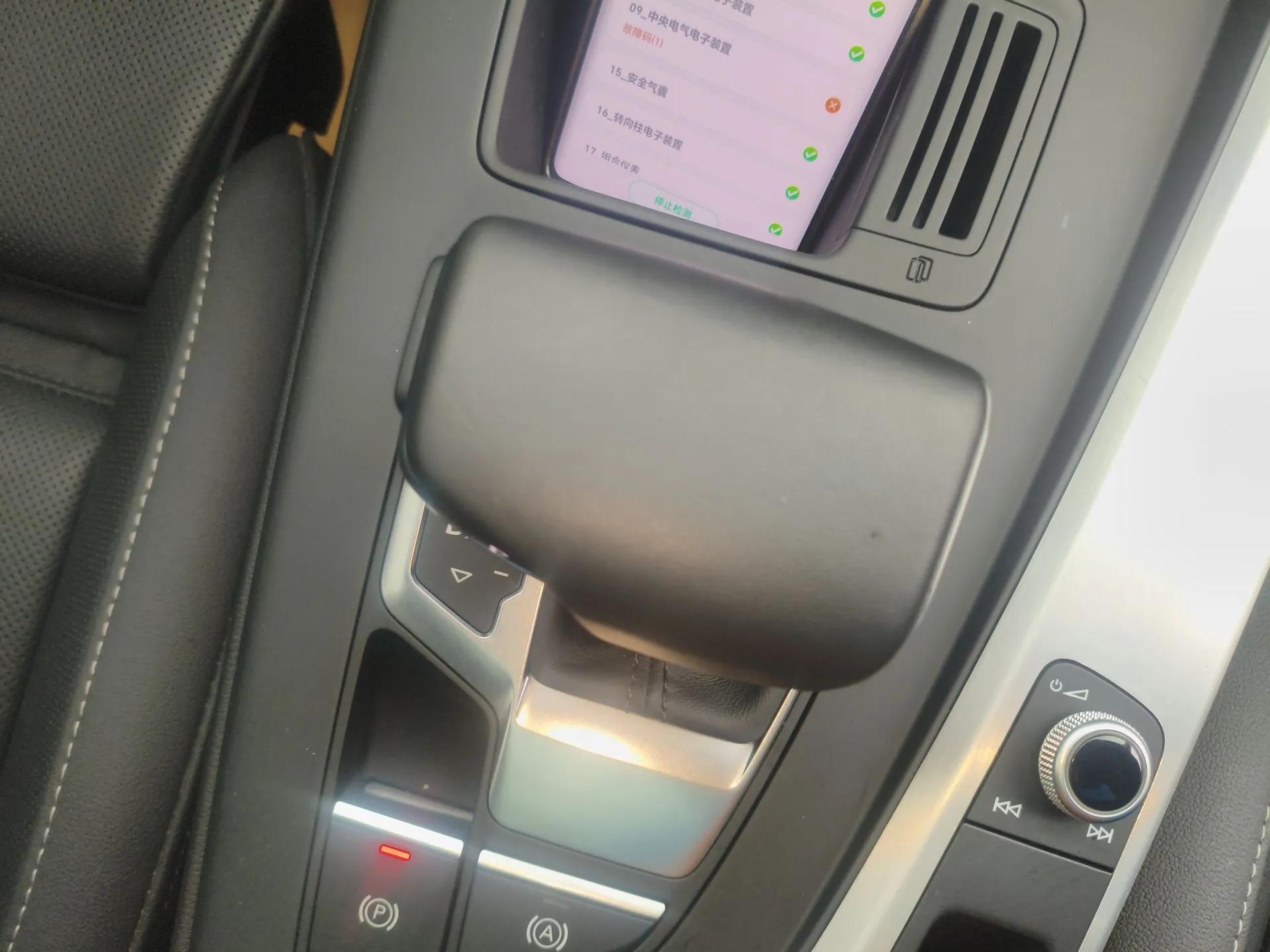 Audi A4L 2024 40 TFSI Fashion Dynamic Model — миниатюра 16